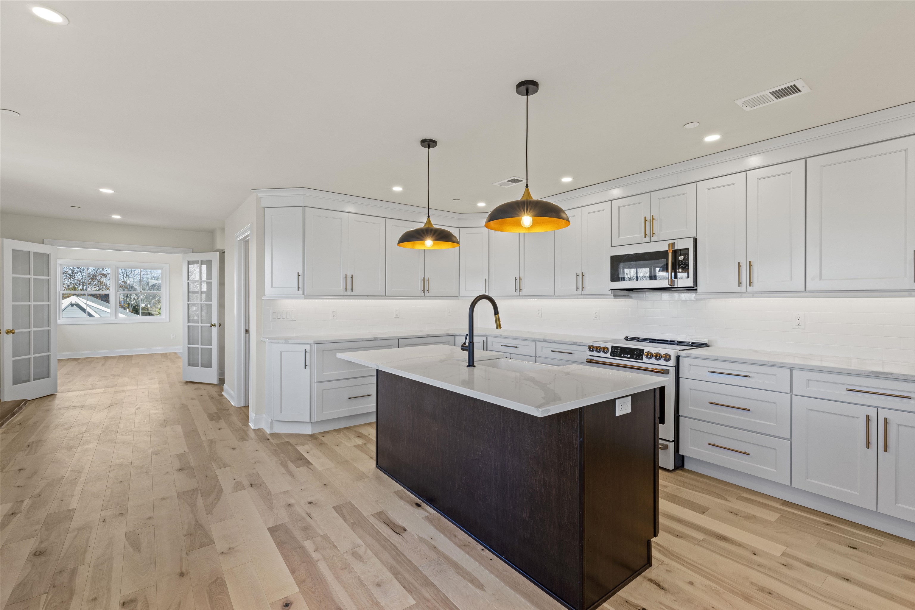 101 Sunset Boulevard