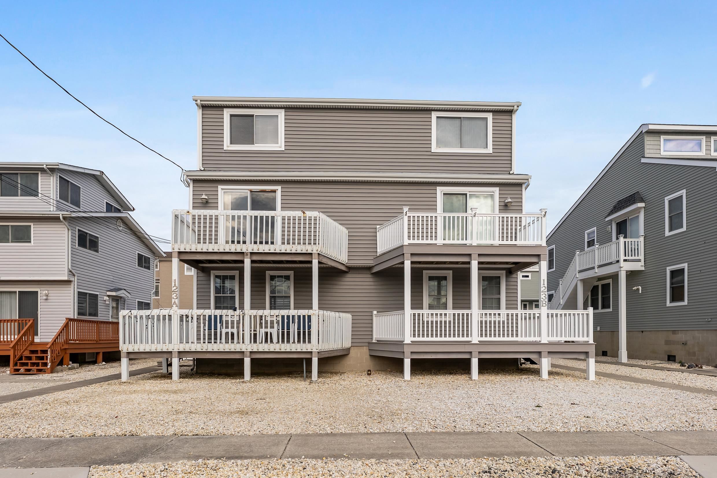 123 32nd Street A/West unit