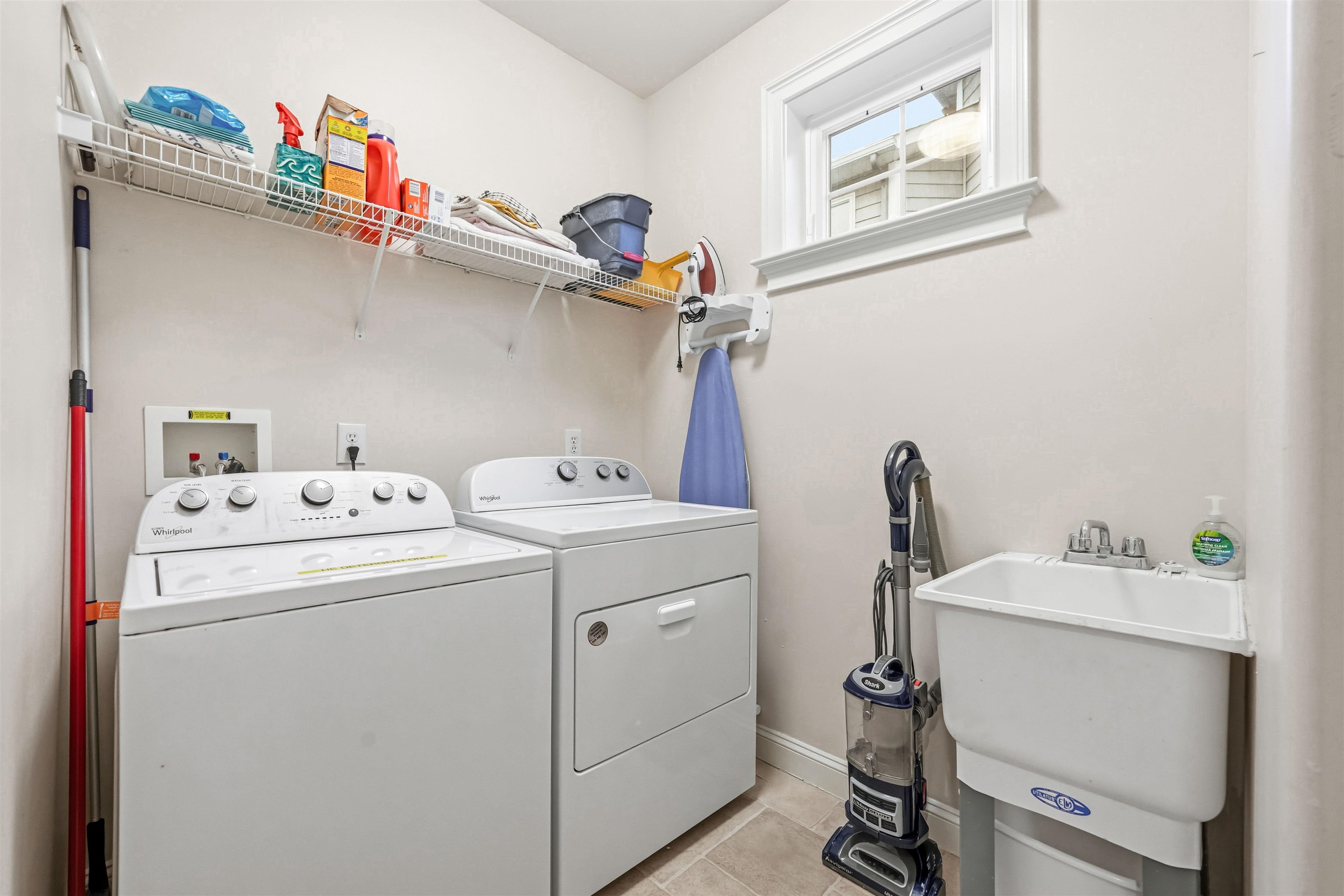 25 Seabreeze Lane - Picture 23