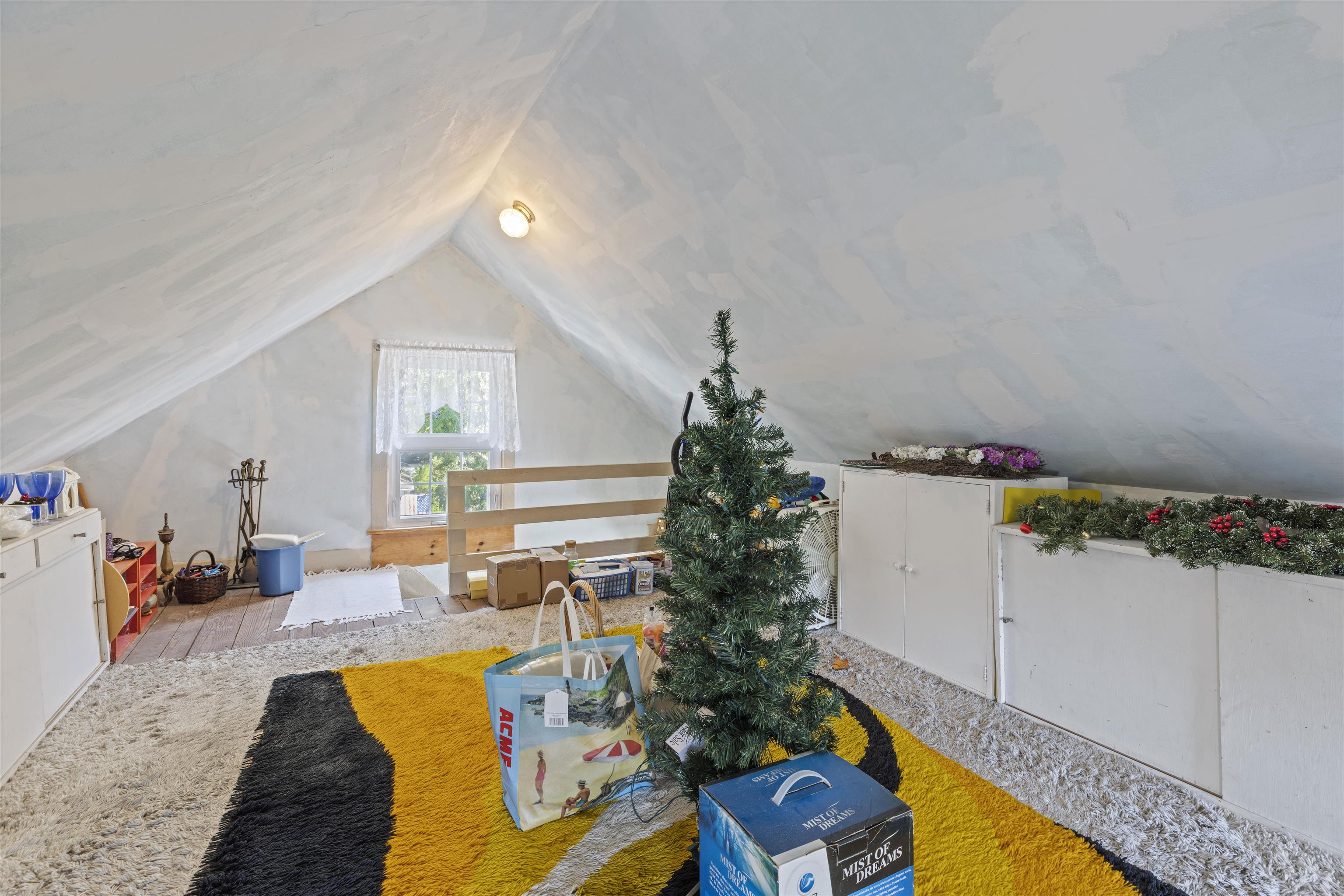 222 Broadway - Picture 33