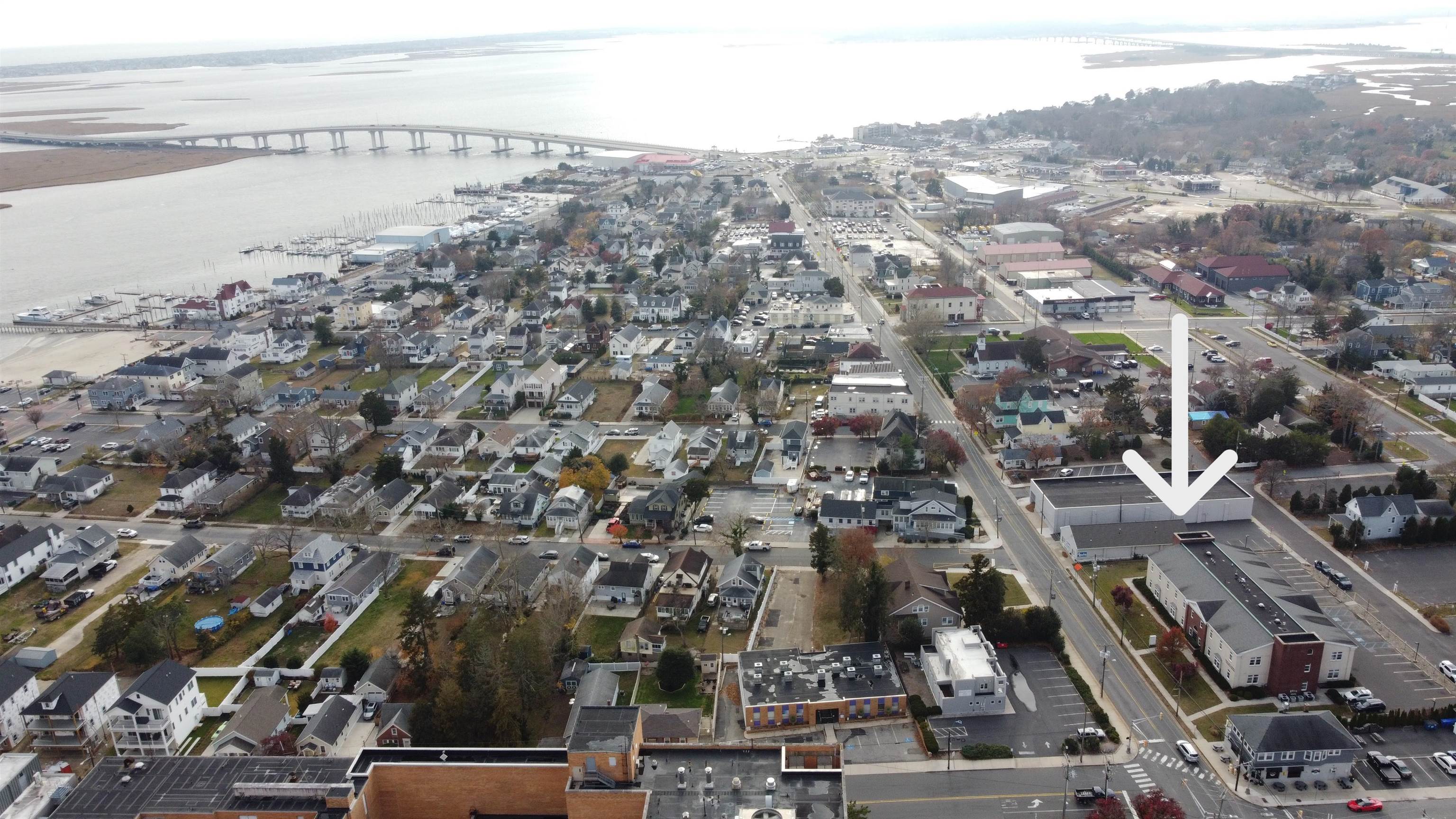 717 Shore Road - Picture 4