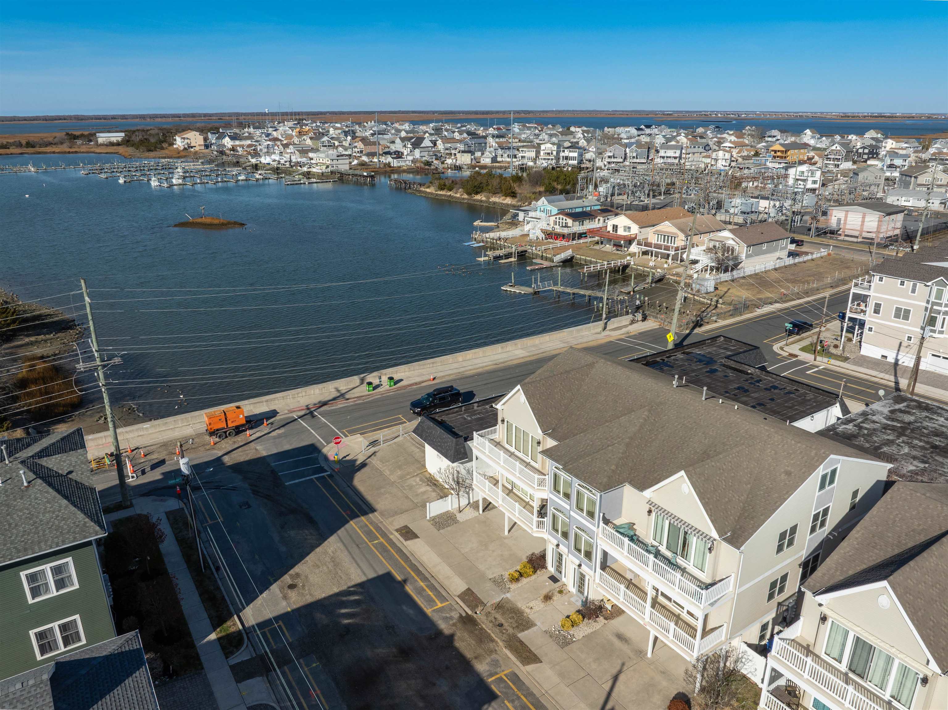 443 W Lincoln Avenue