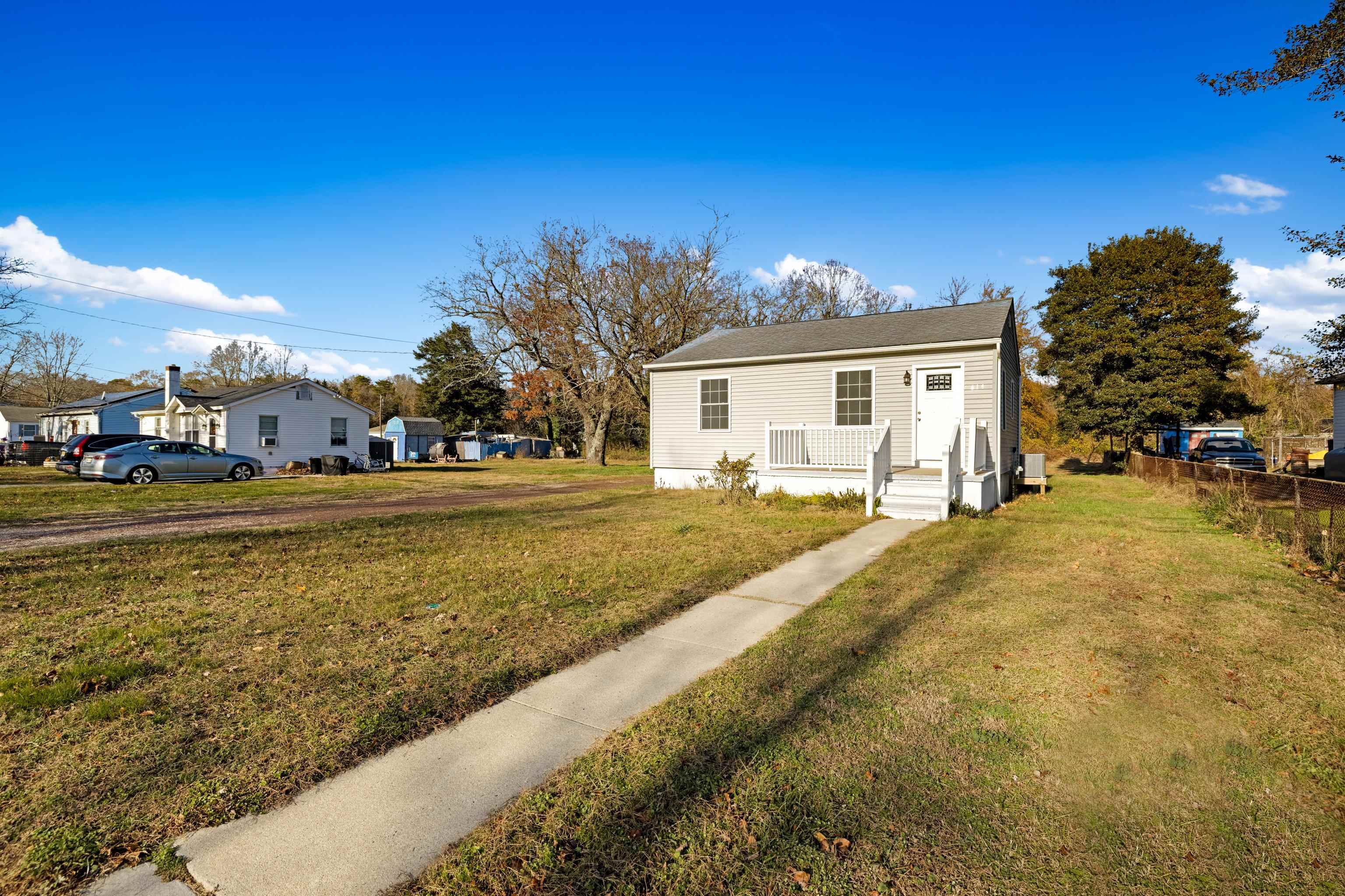 114 W Main Street - Whitesboro