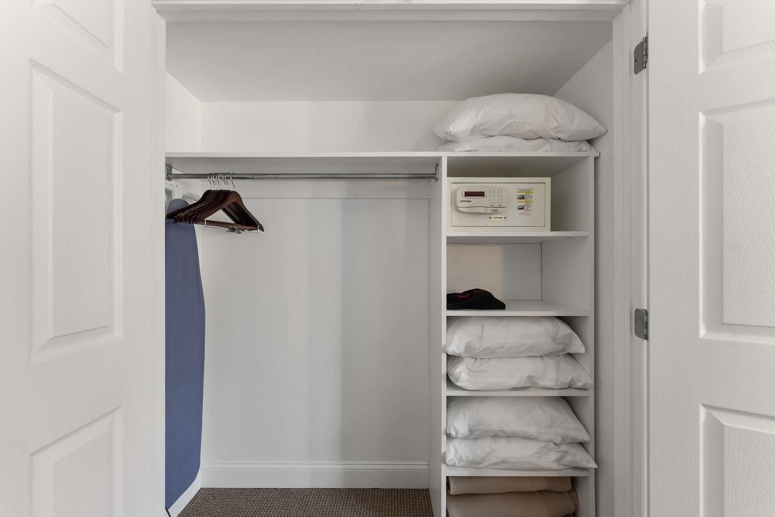 7800 Dune Drive - Picture 14