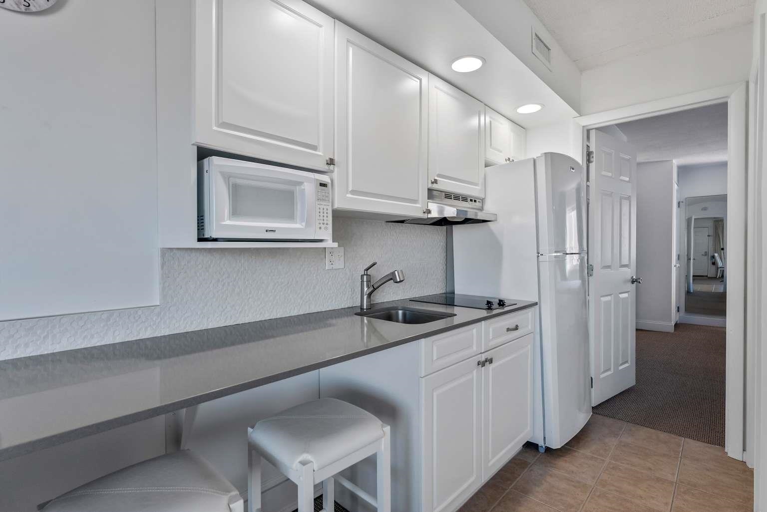 7800 Dune Drive - Picture 9