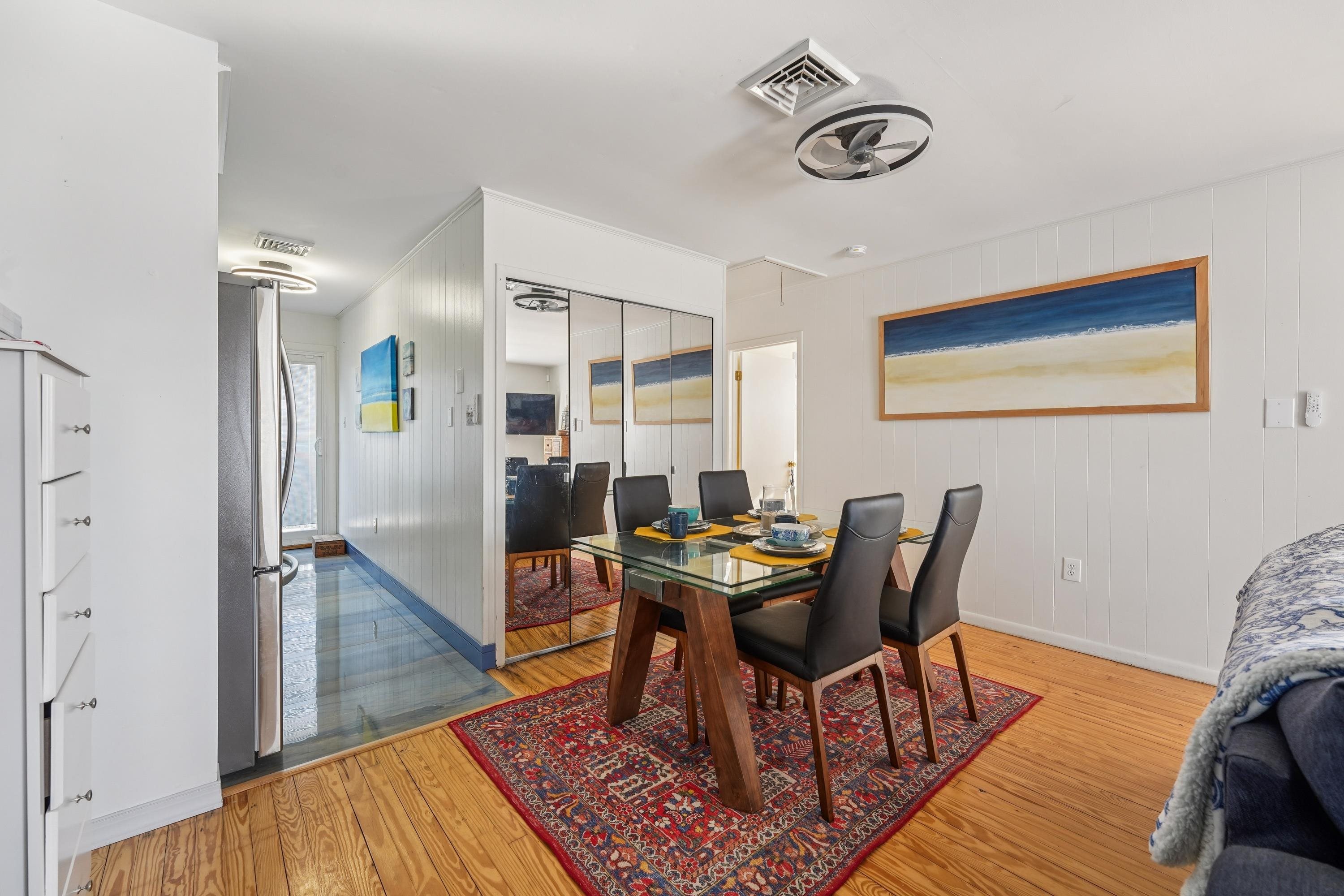 118 2nd Street, East Side