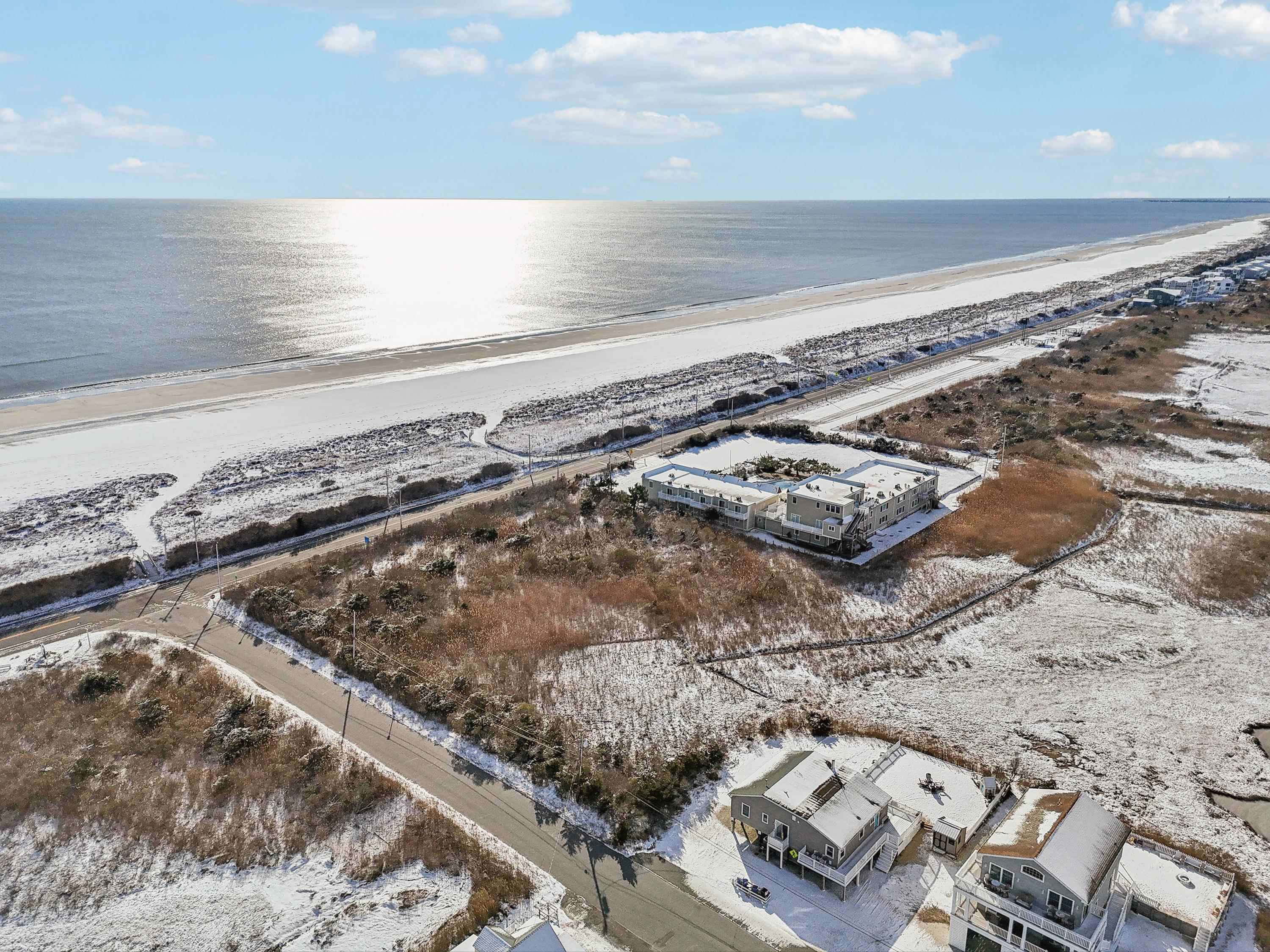 118 2nd Street, East Side