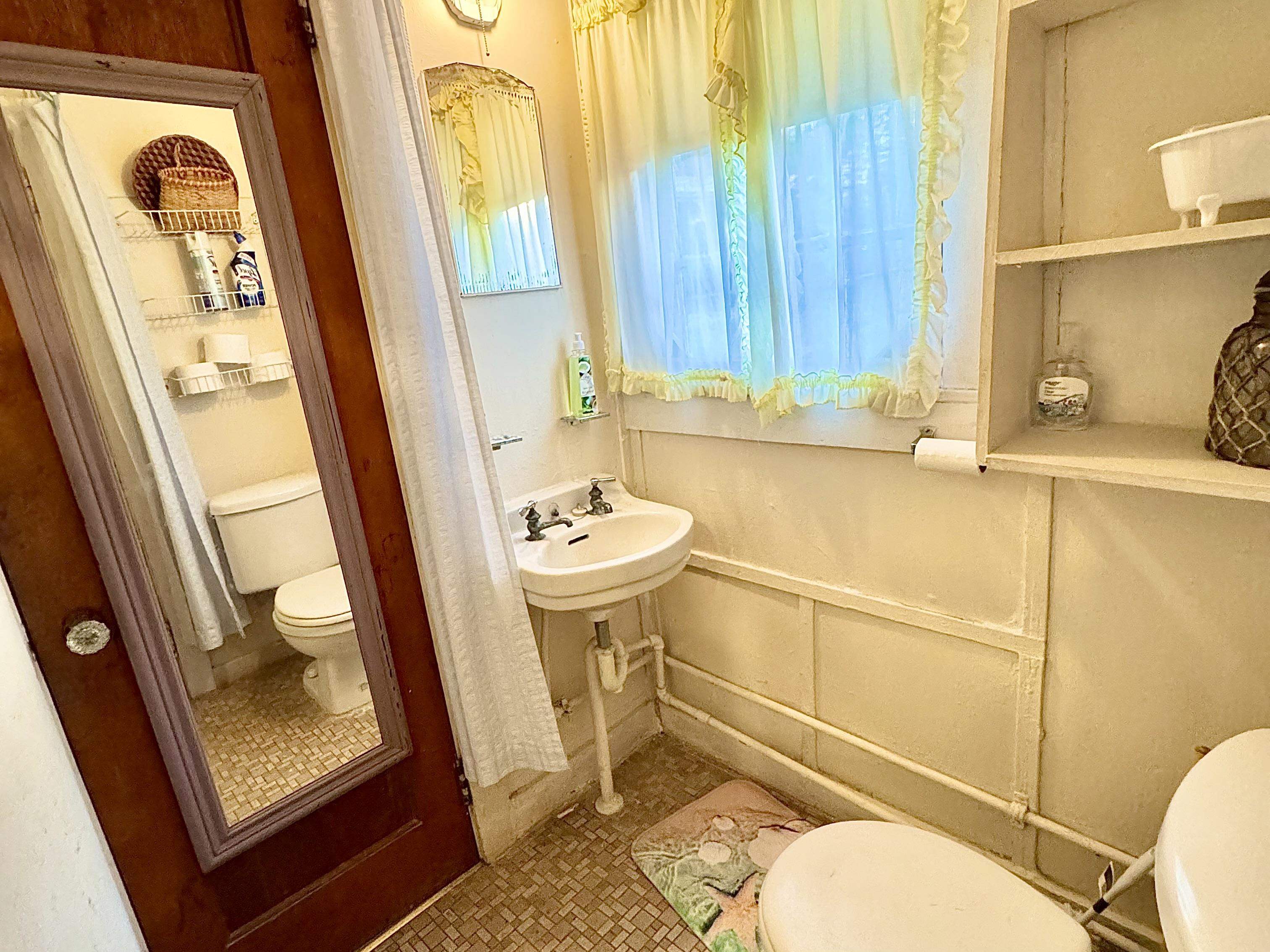 202 Perry Street - Picture 41