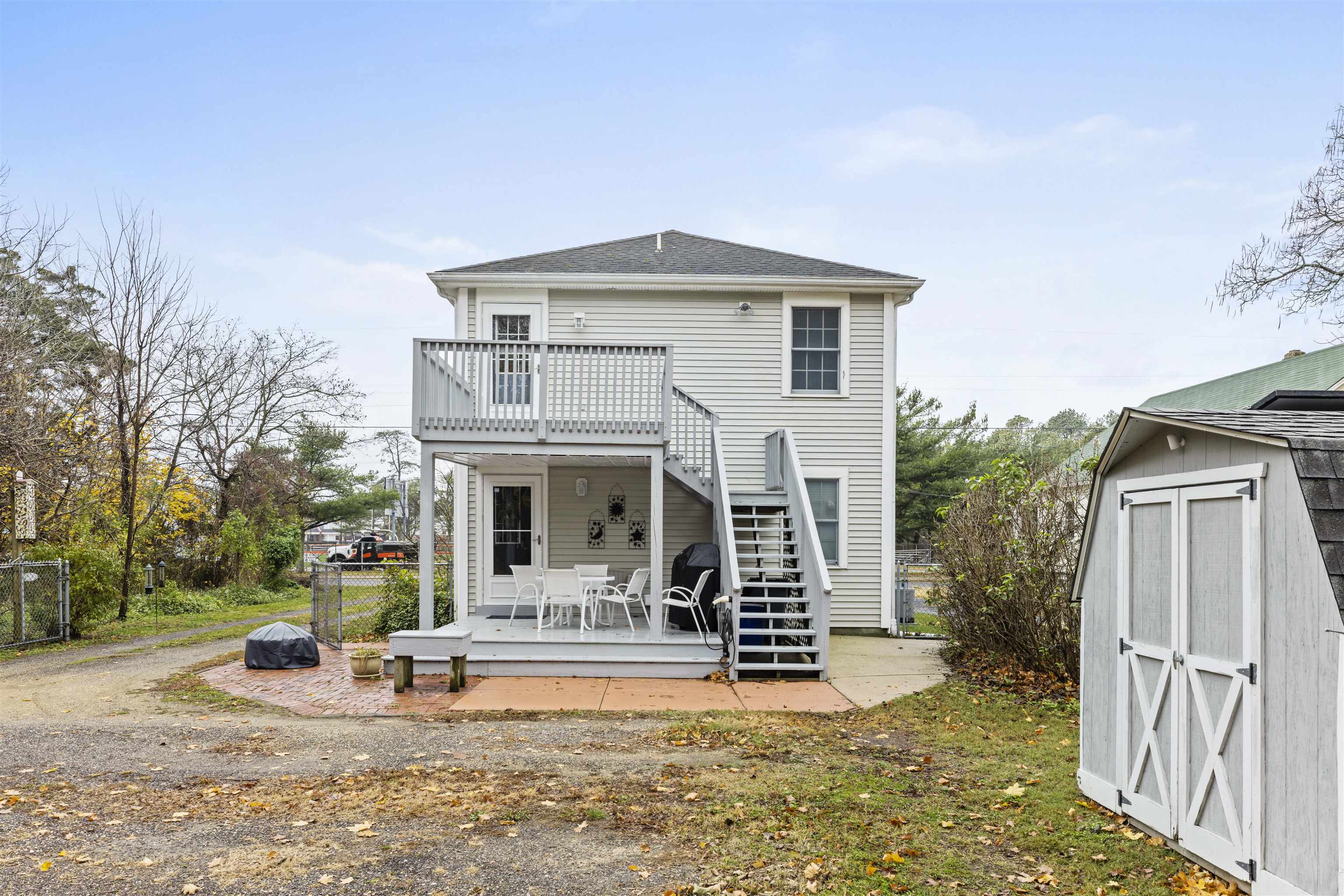 112 W Pacific Avenue