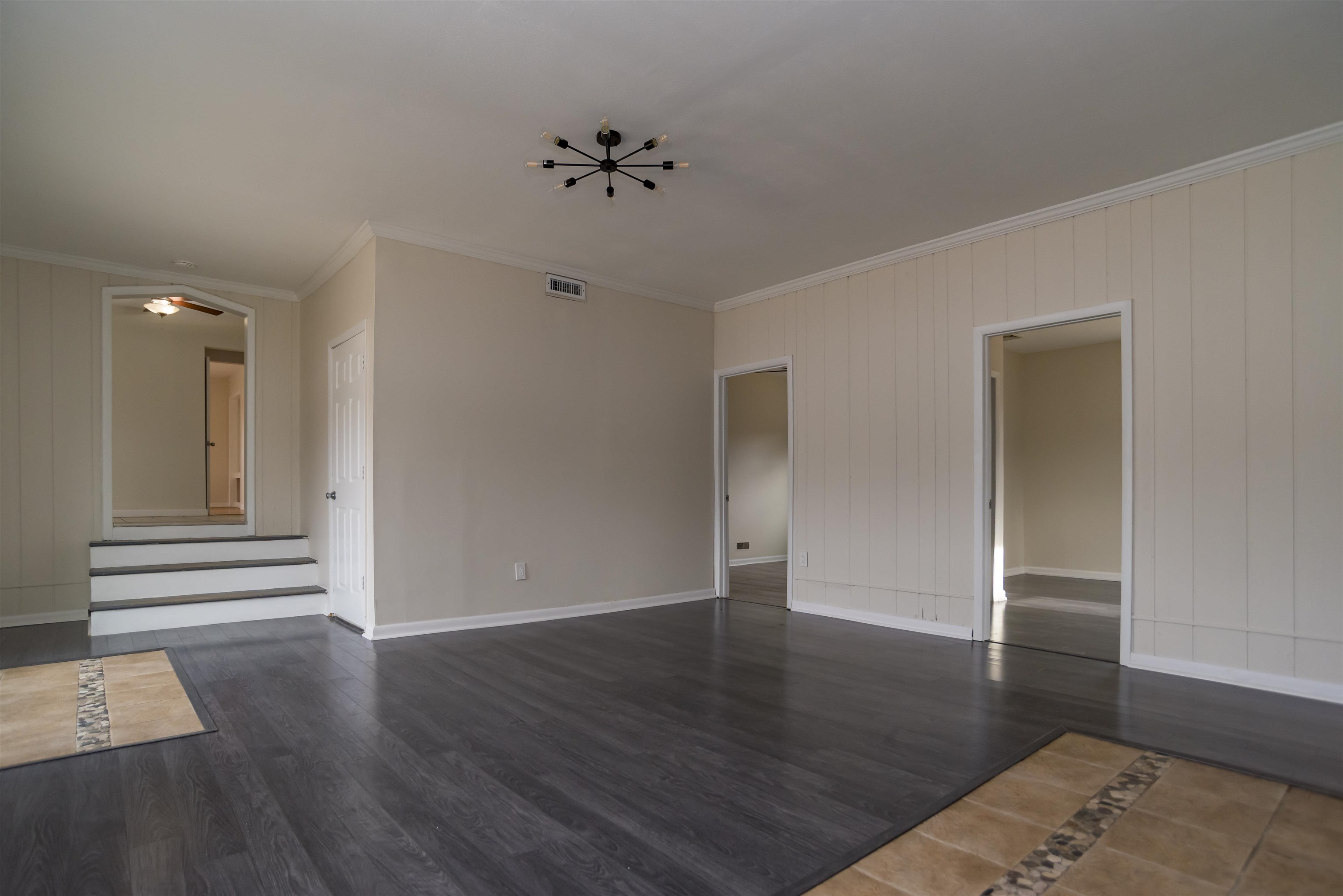 2427 Buttonwood Lane