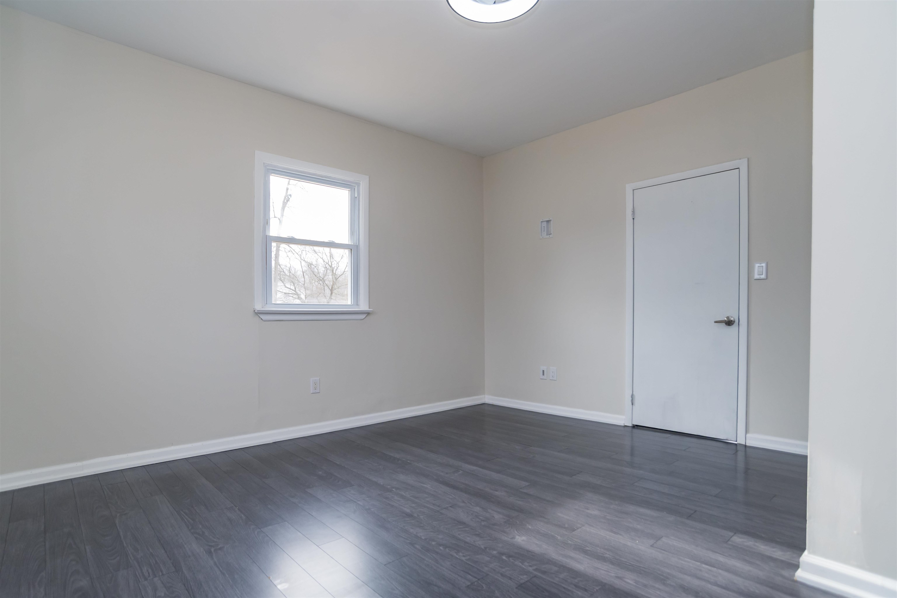 2427 Buttonwood Lane