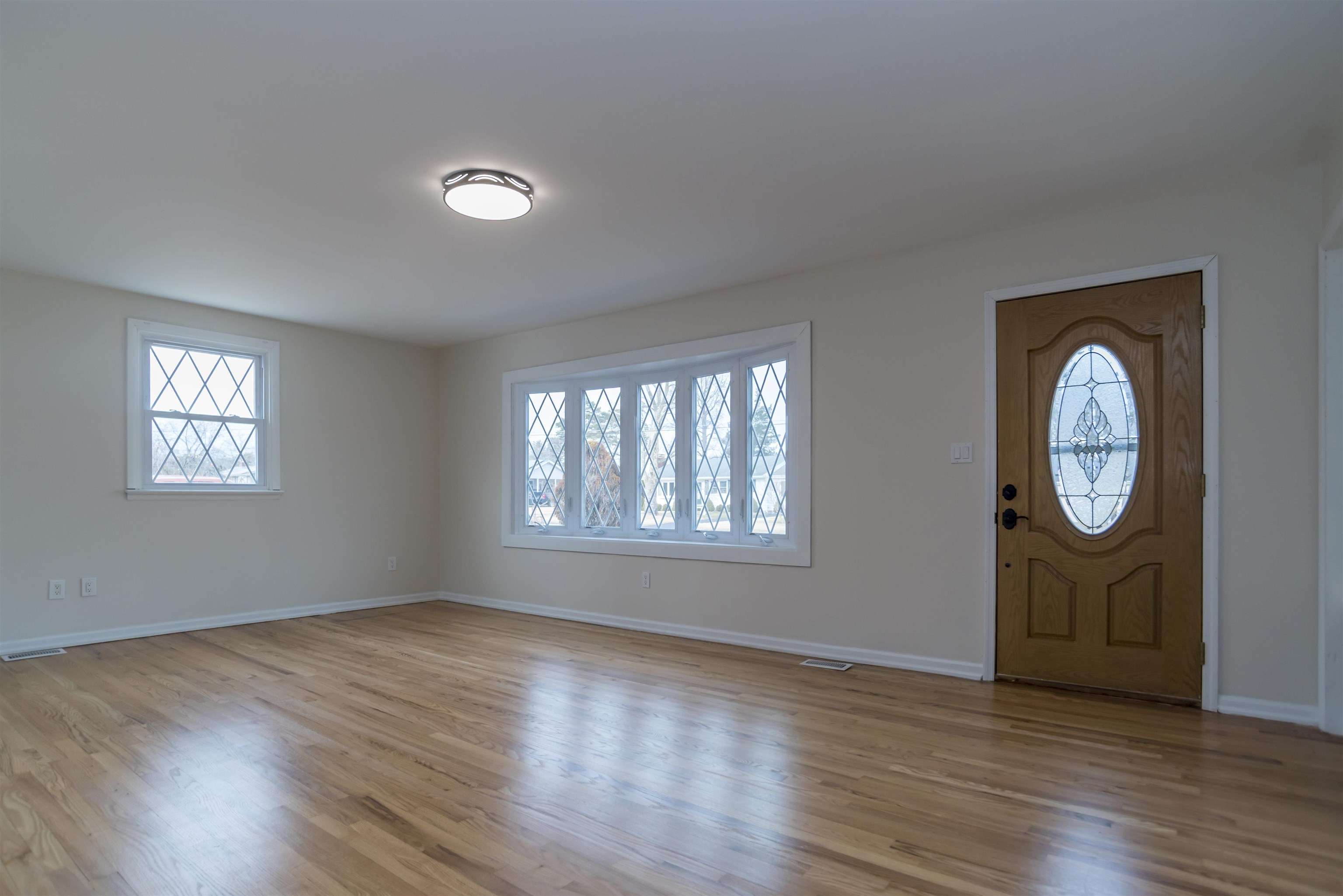 2427 Buttonwood Lane