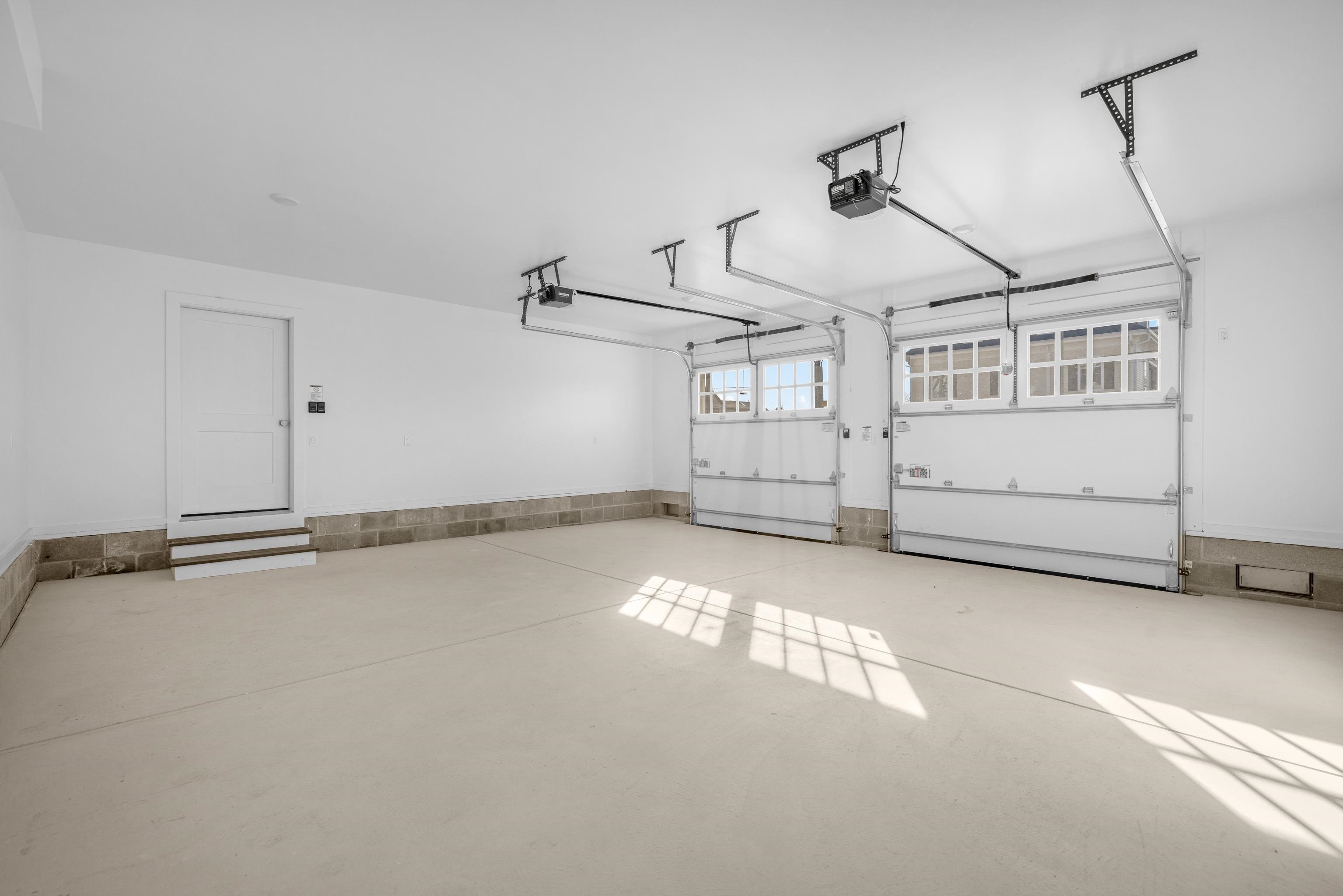 551 Elmira Street - Picture 33