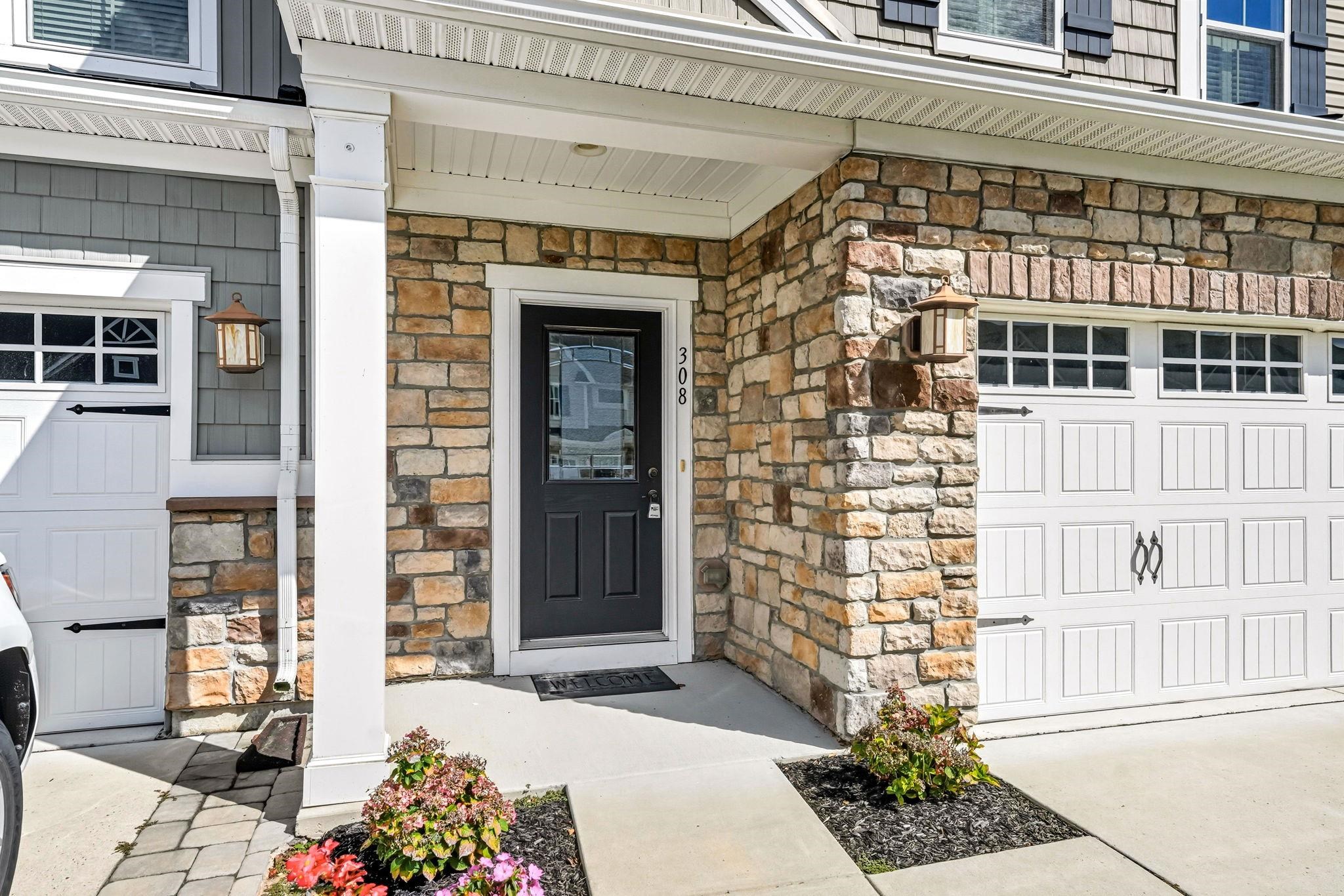 308 Bay Breeze Boulevard - Picture 2