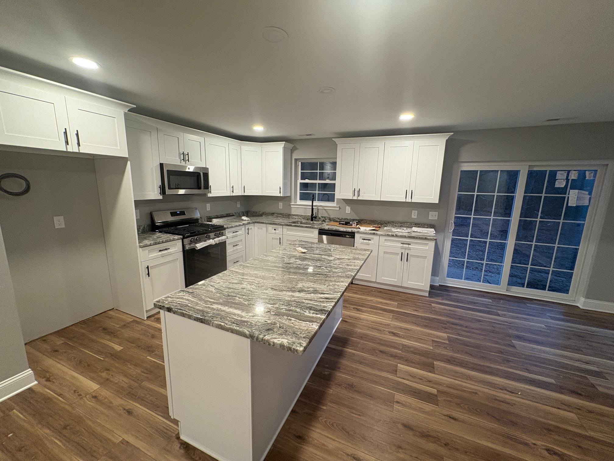 3095-3097 Route 47 - Picture 8