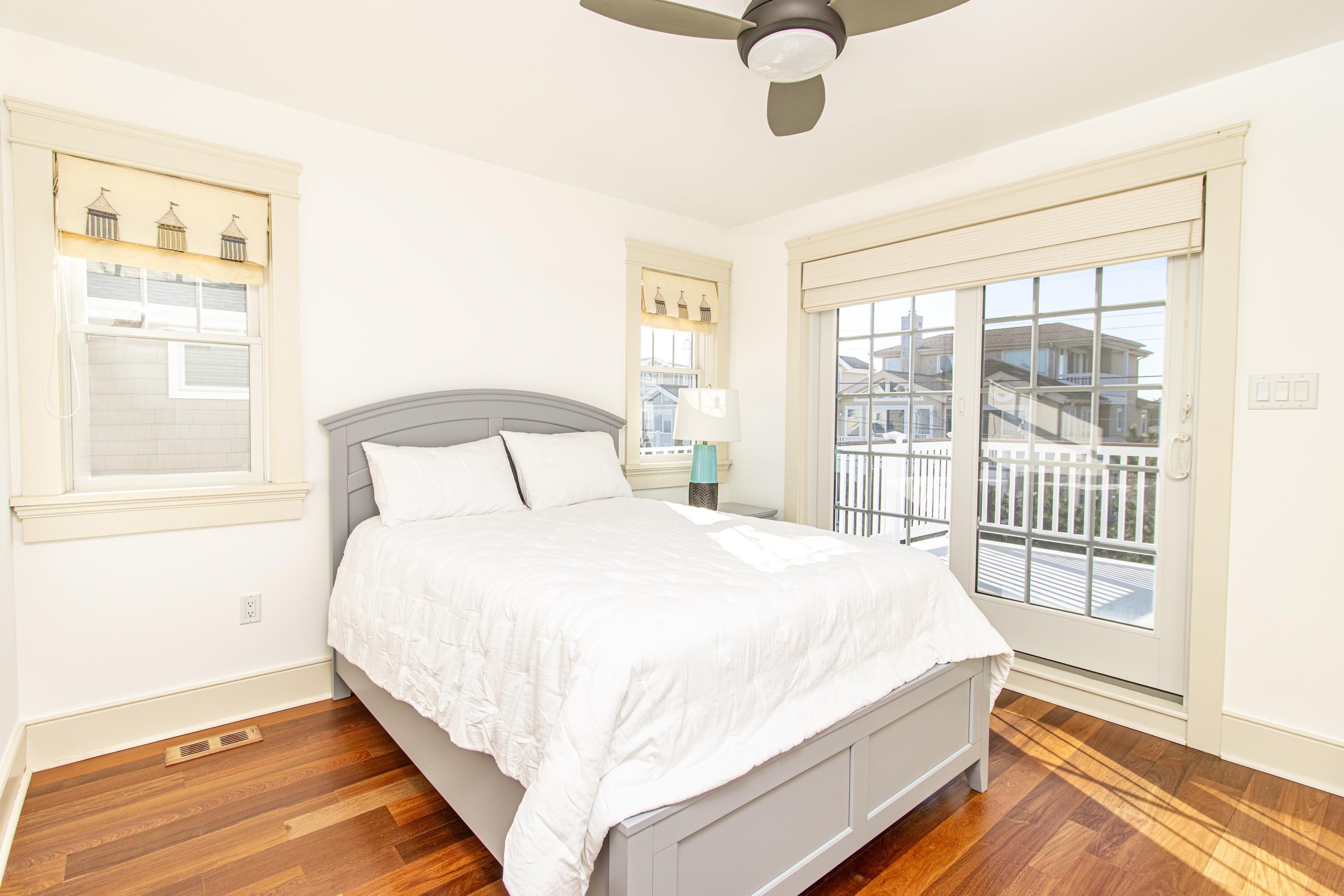 74 W 7th Street - Picture 29