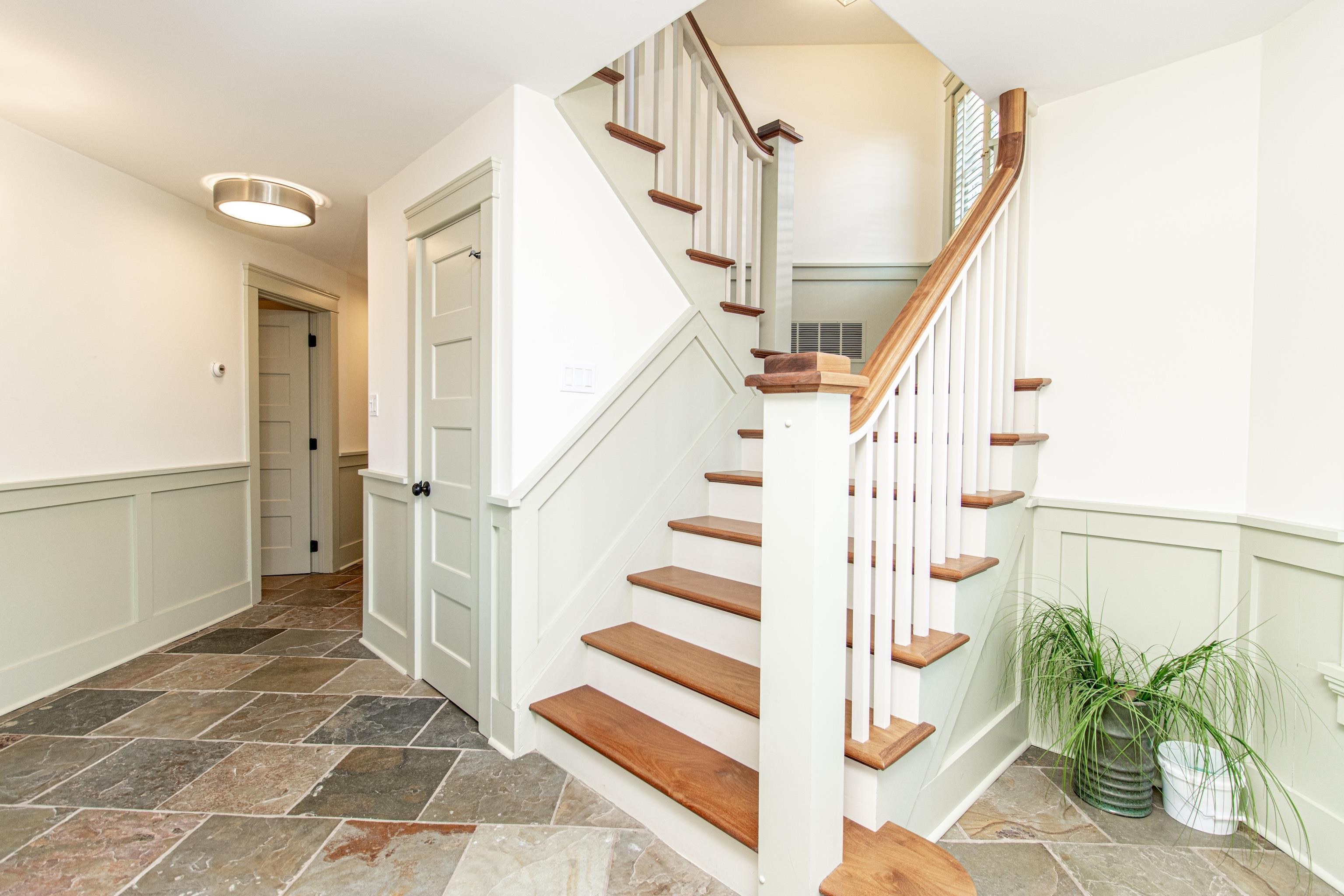 74 W 7th Street - Picture 5