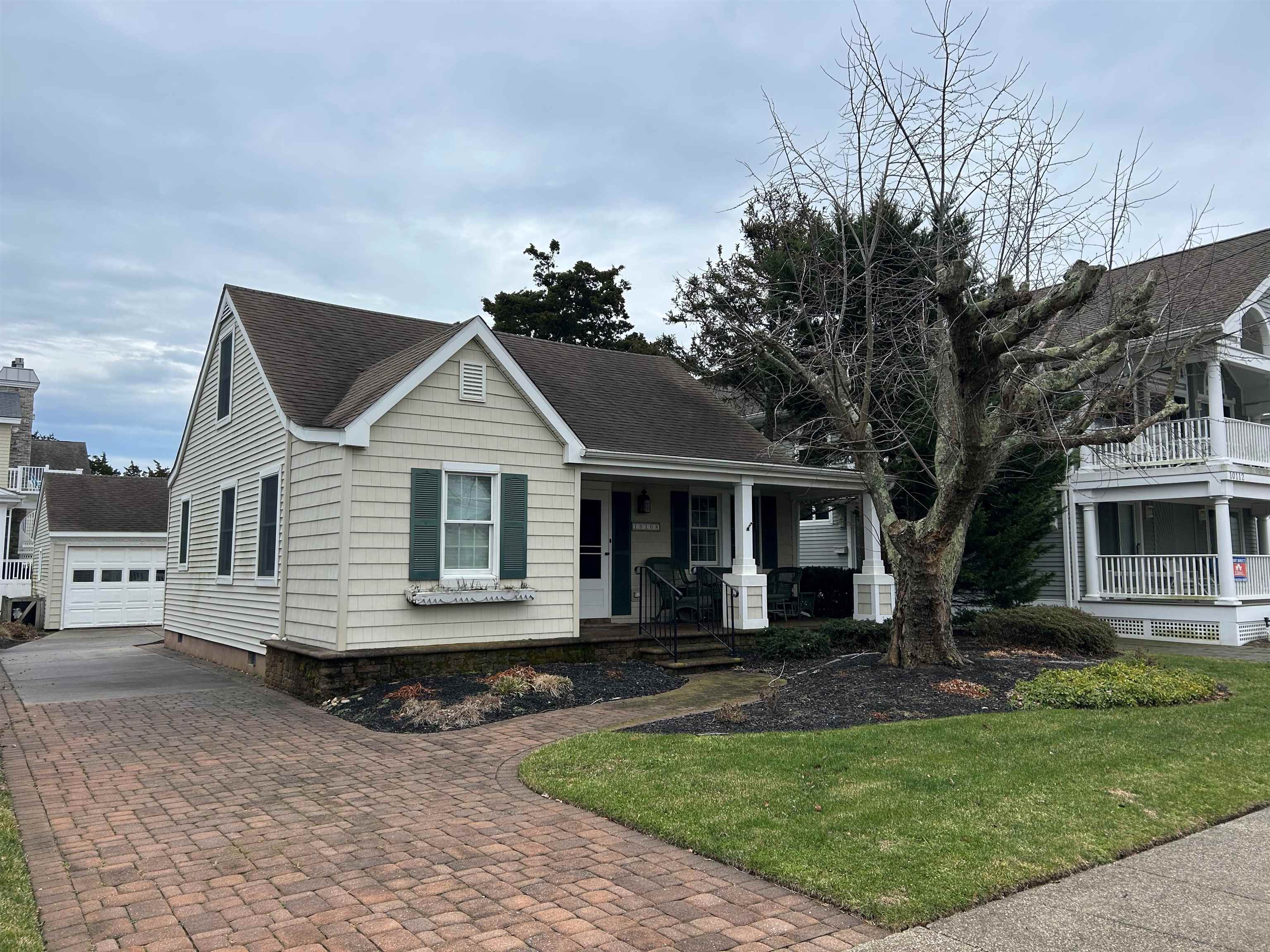 10108 Second Avenue - Stone Harbor