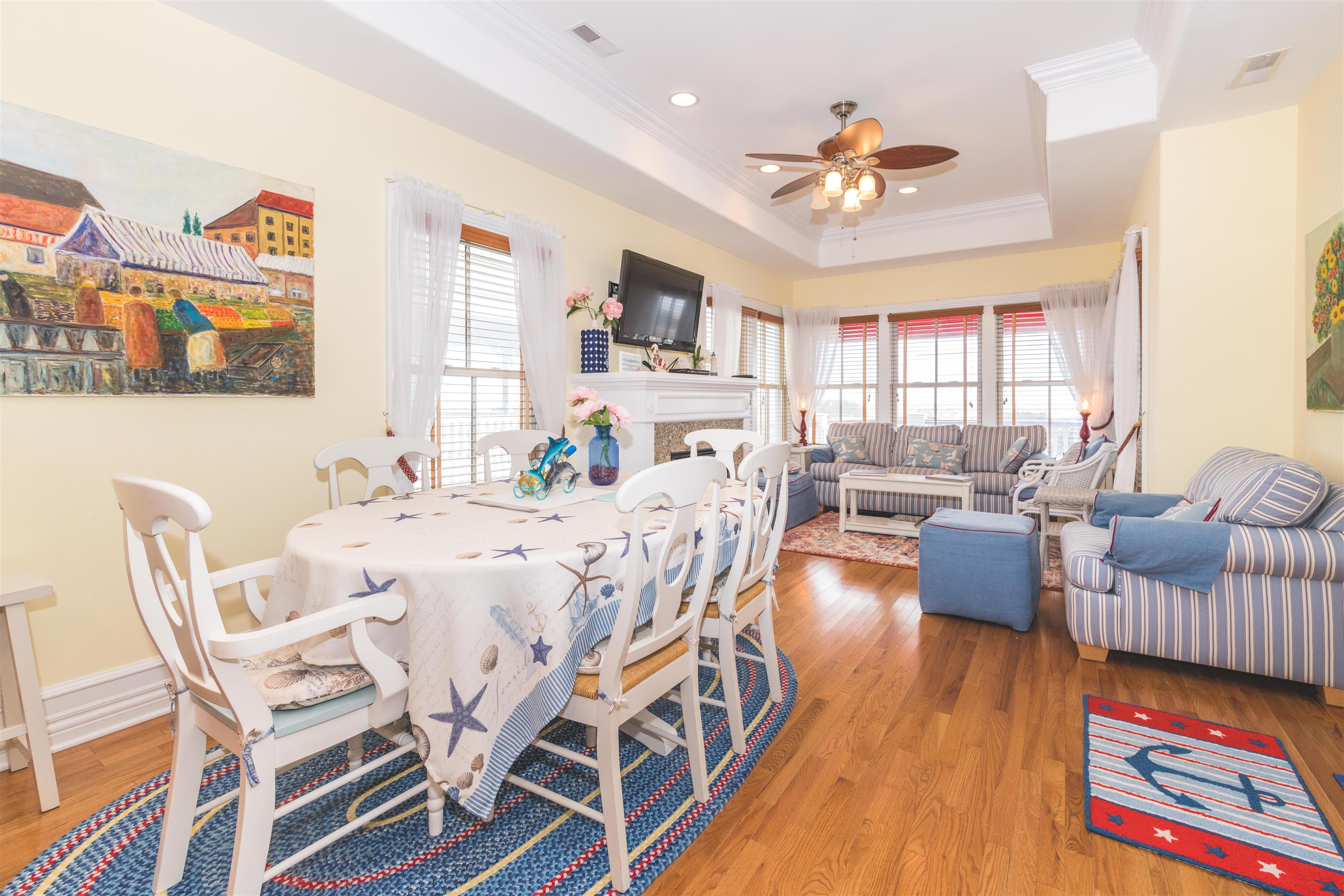 927 Beach Ave - Picture 7