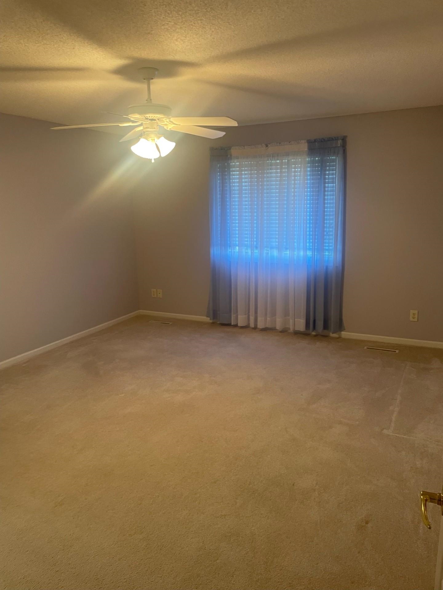 2815 HUSKER LANE , COLUMBUS, NE 68601 (MLS20240516) Nebraska Realty