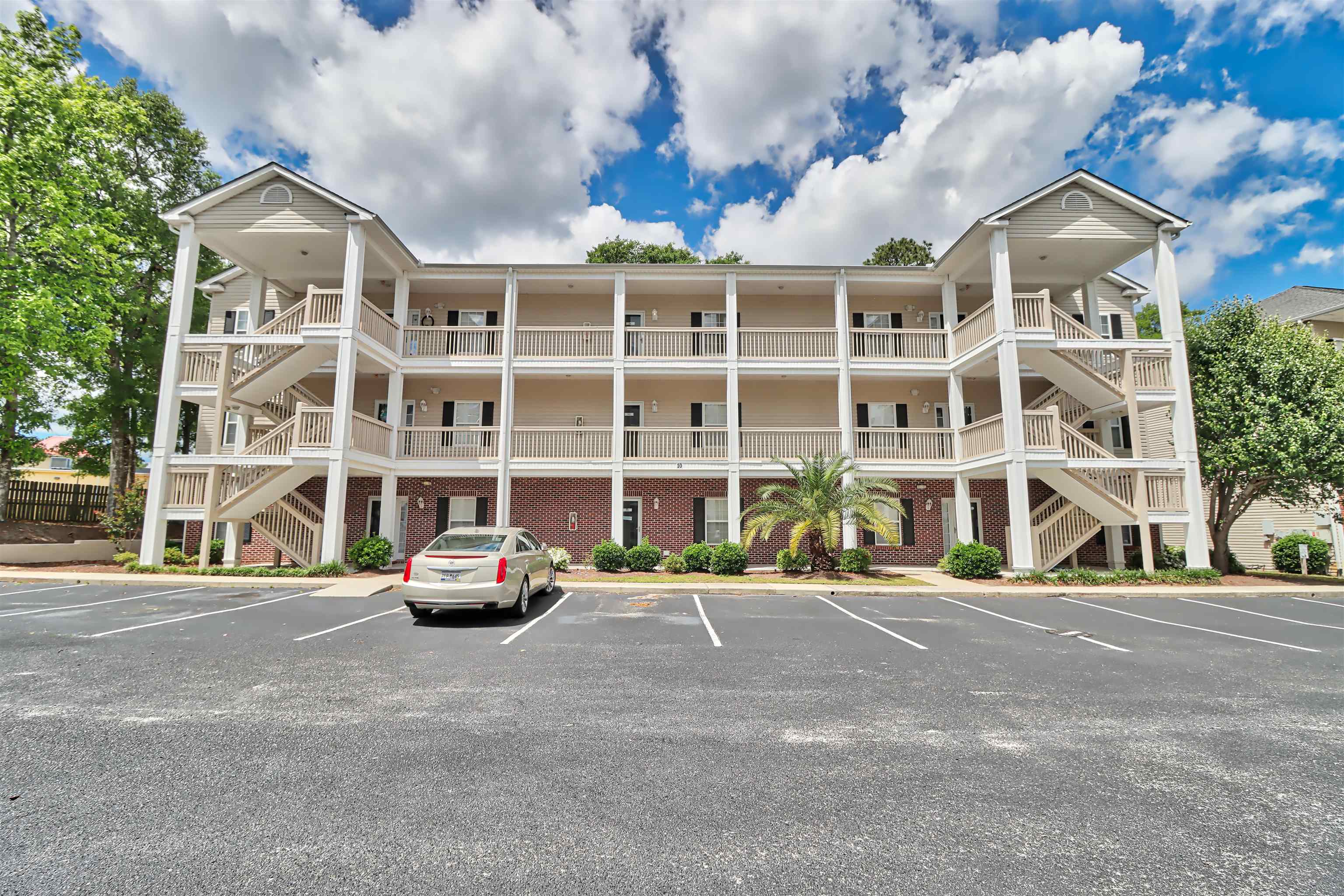 1058 N Sea Mountain Hwy. Unit 10-303 North Myrtle Beach, SC 29582