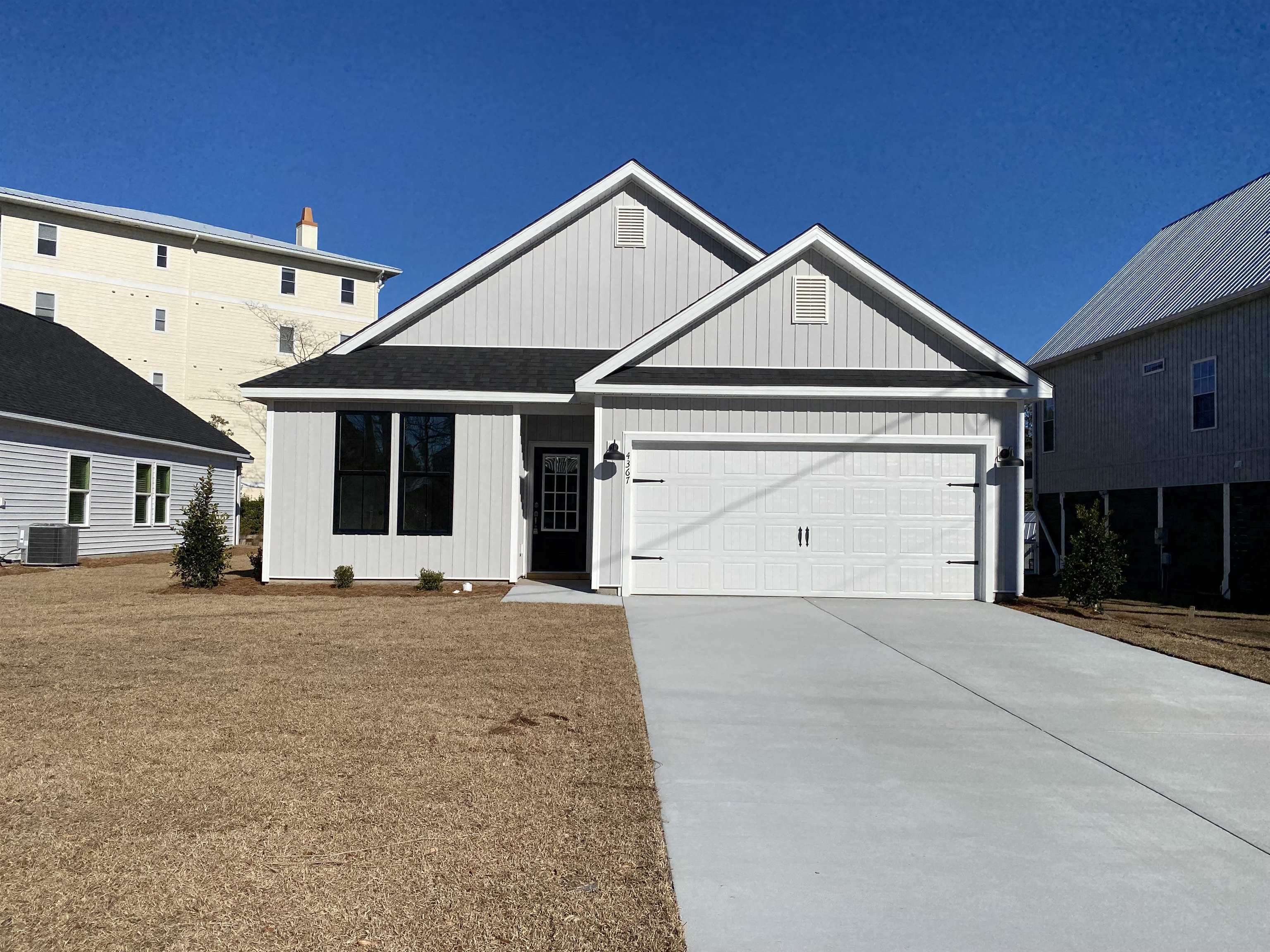 4367 Bayshore Dr. Little River, SC 29566
