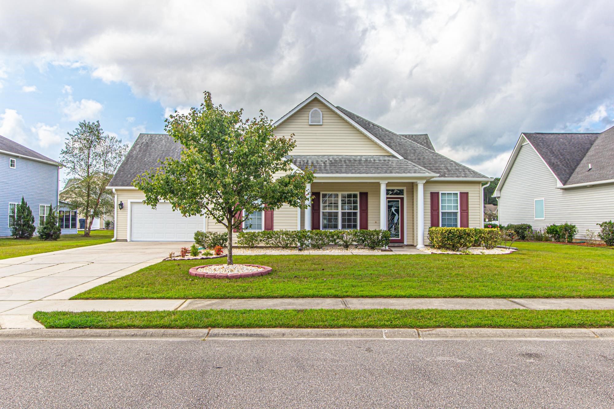 440 Cypress View Ave. Little River, SC 29566
