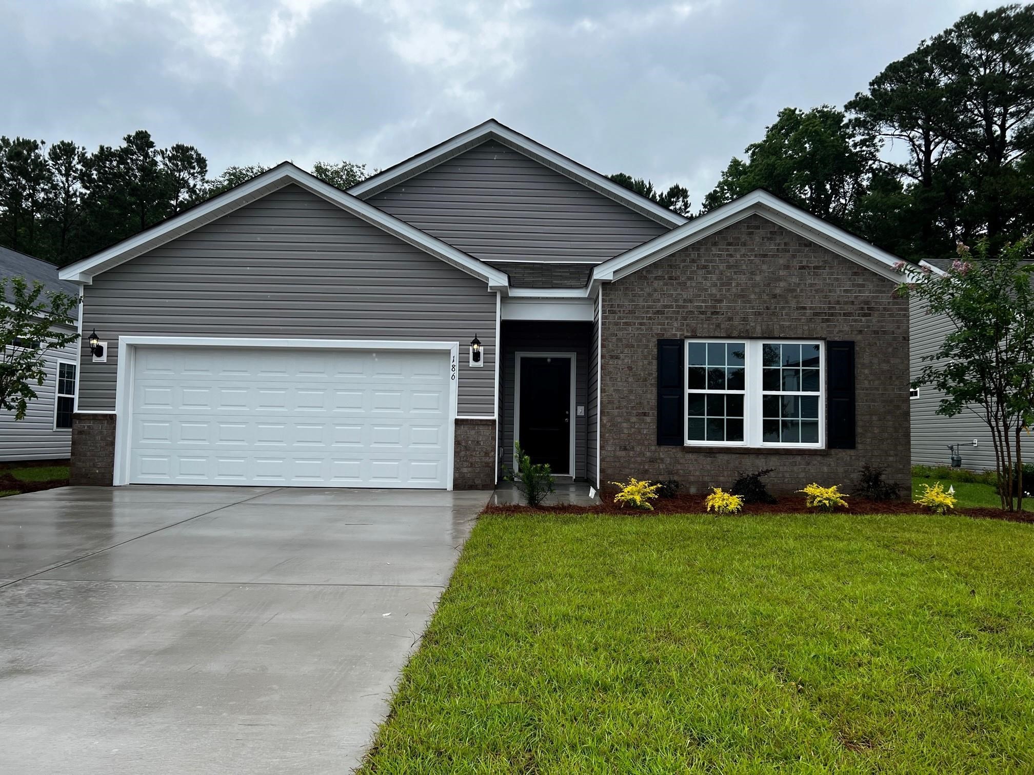 186 Hampton Park Circle Myrtle Beach, SC 29588