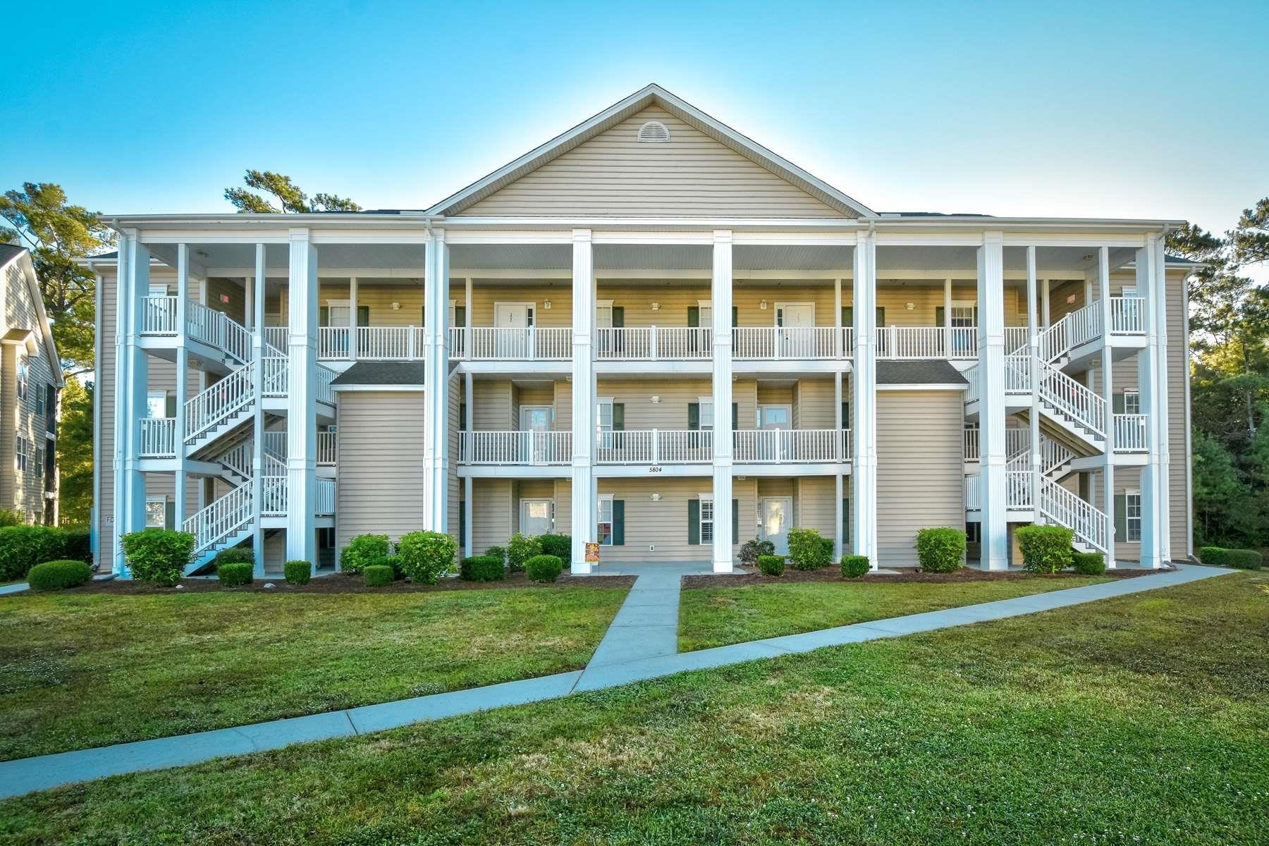 5804 Longwood Dr. Unit #204 Murrells Inlet, SC 29576