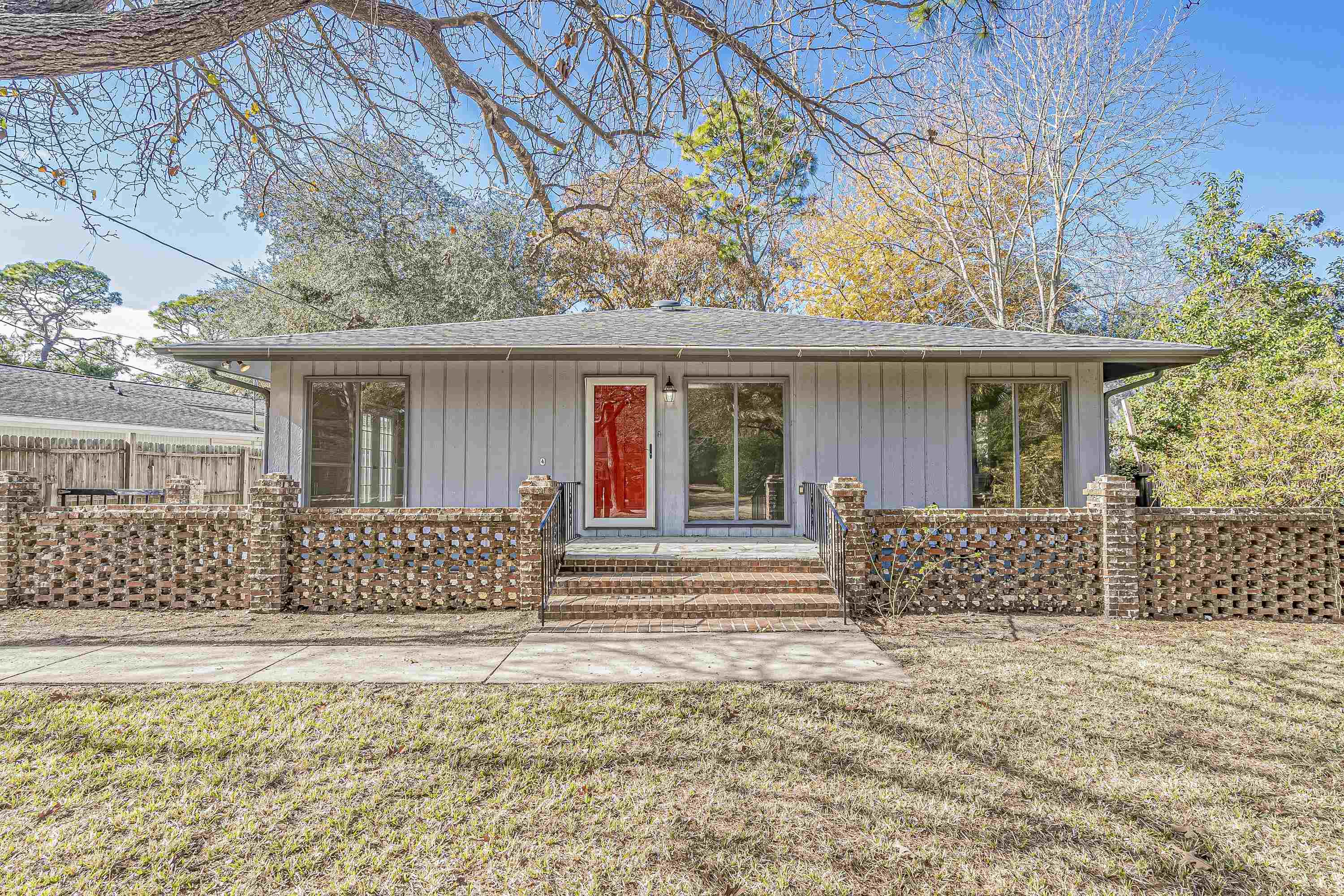 5715 Springs Ave. Myrtle Beach, SC 29577