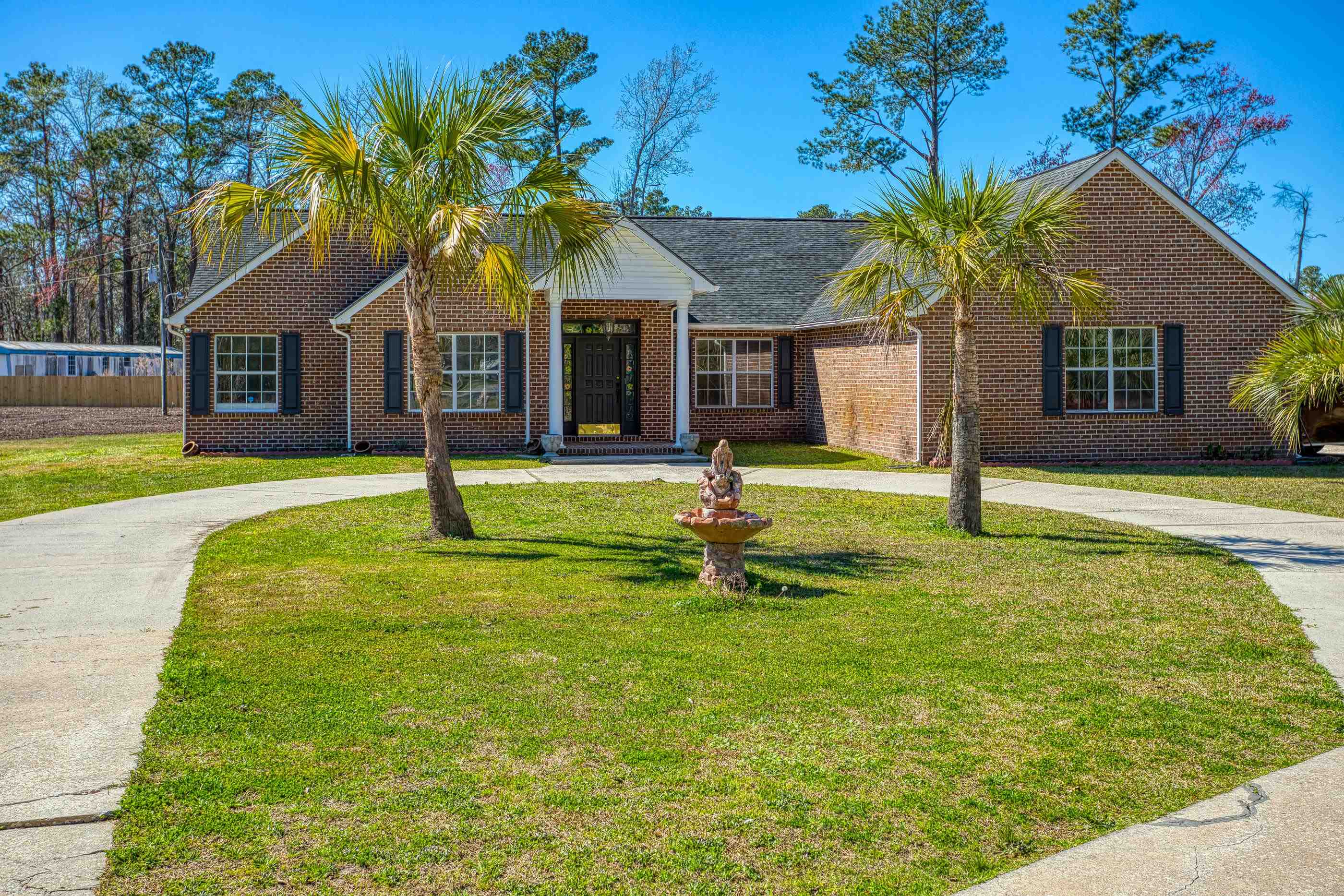 2981 Victor Rd. Longs, SC 29568