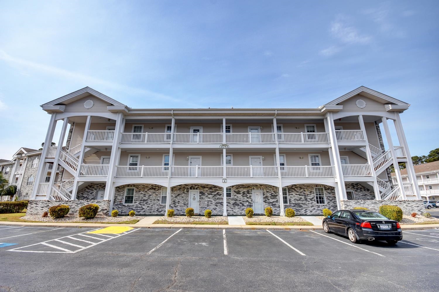 4781 Wild Iris Dr. Unit #203 Myrtle Beach, SC 29577