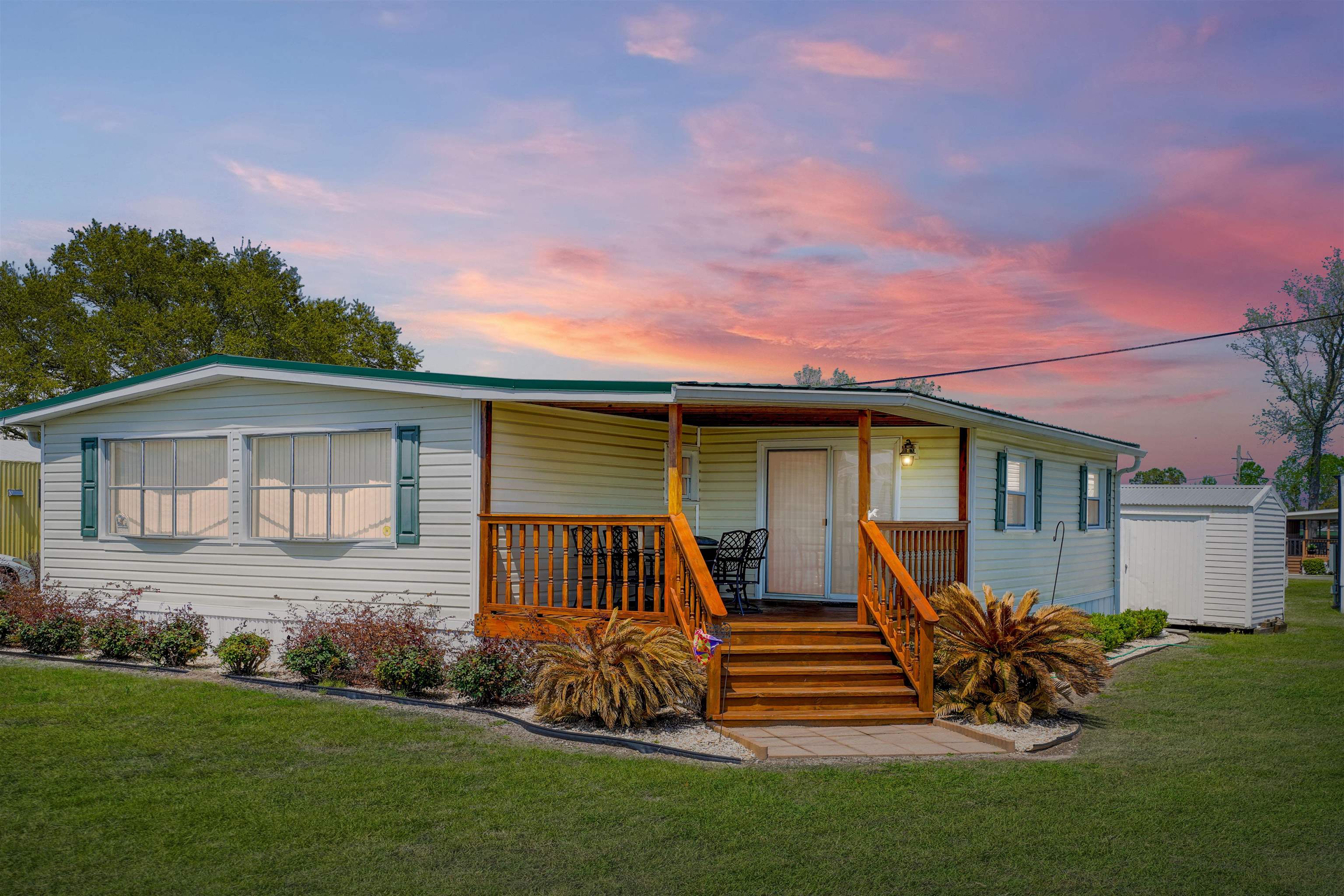 1508 Gardenia Ave. North Myrtle Beach, SC 29582