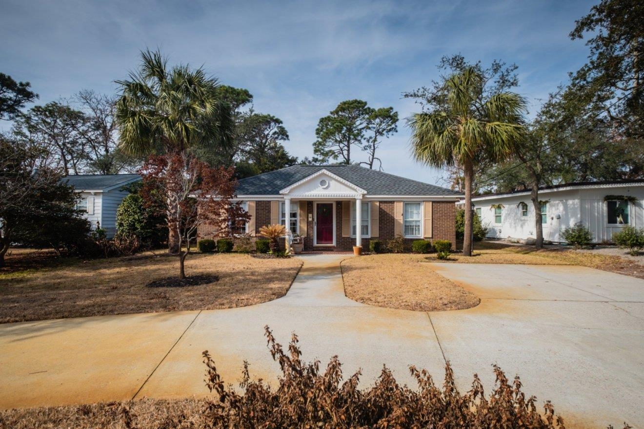 5709 Springs Ave. Myrtle Beach, SC 29577