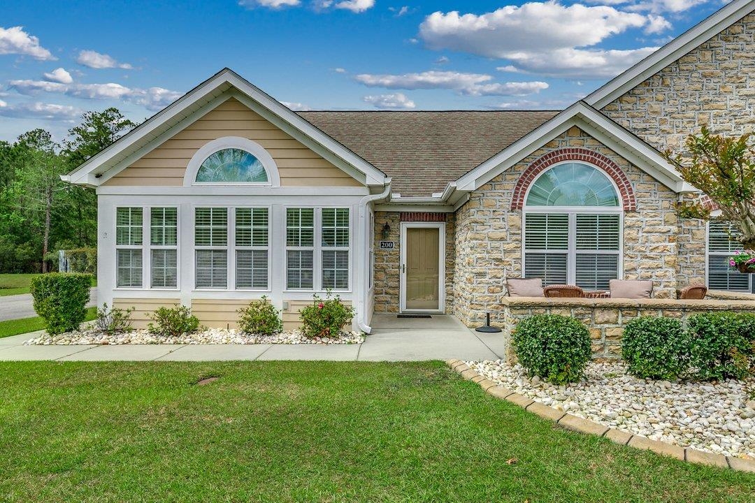 200 Henthorne Place Unit #200 Murrells Inlet, SC 29576