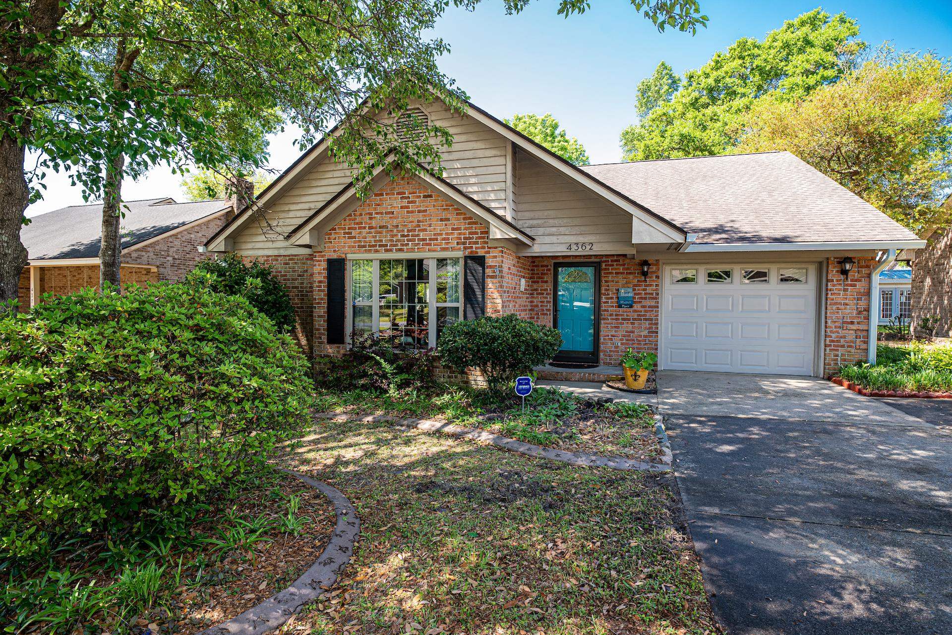 4362 Mccorsley Ave. Little River, SC 29566