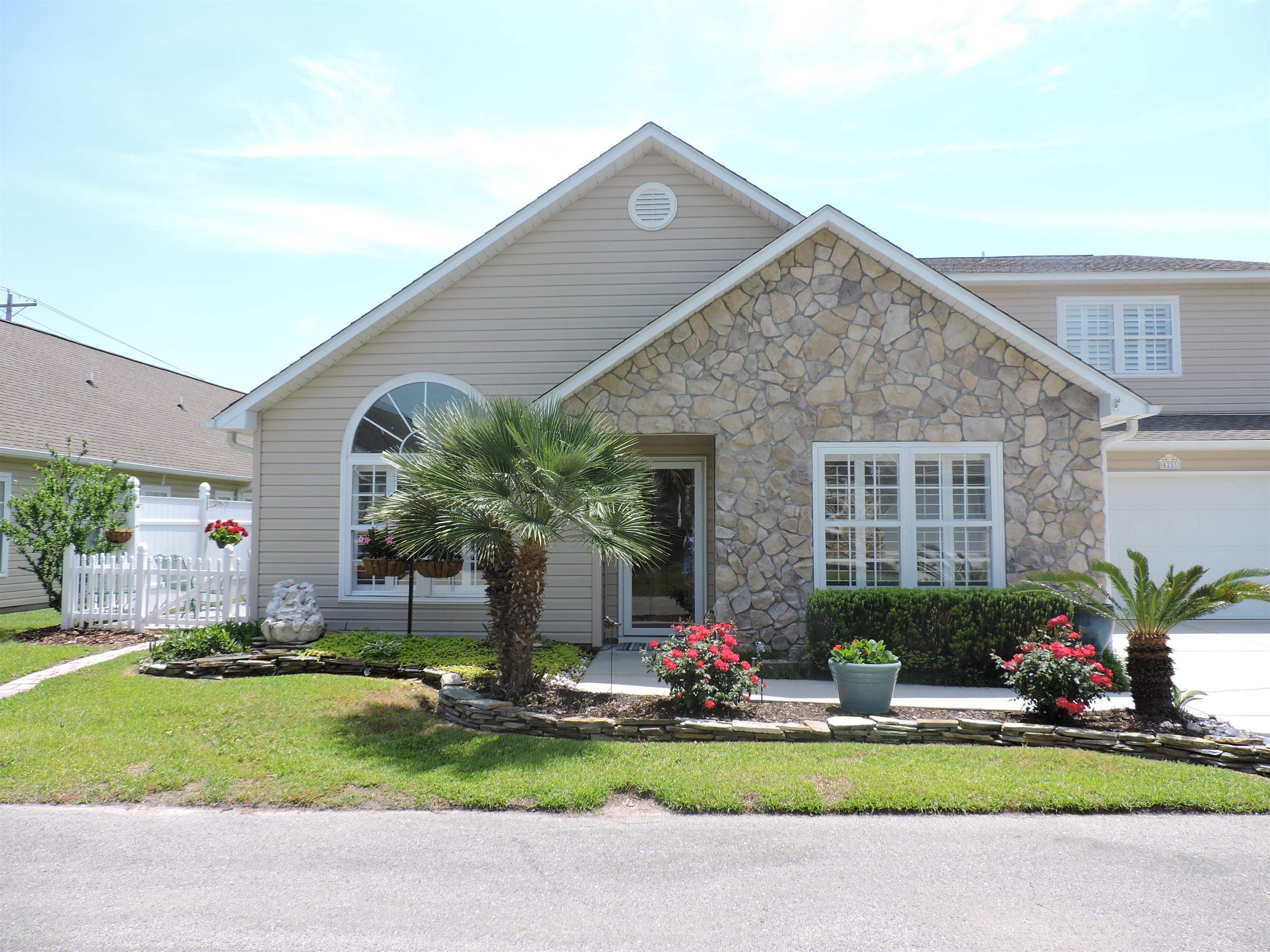 4281 Rivergate Ln. Little River, SC 29566