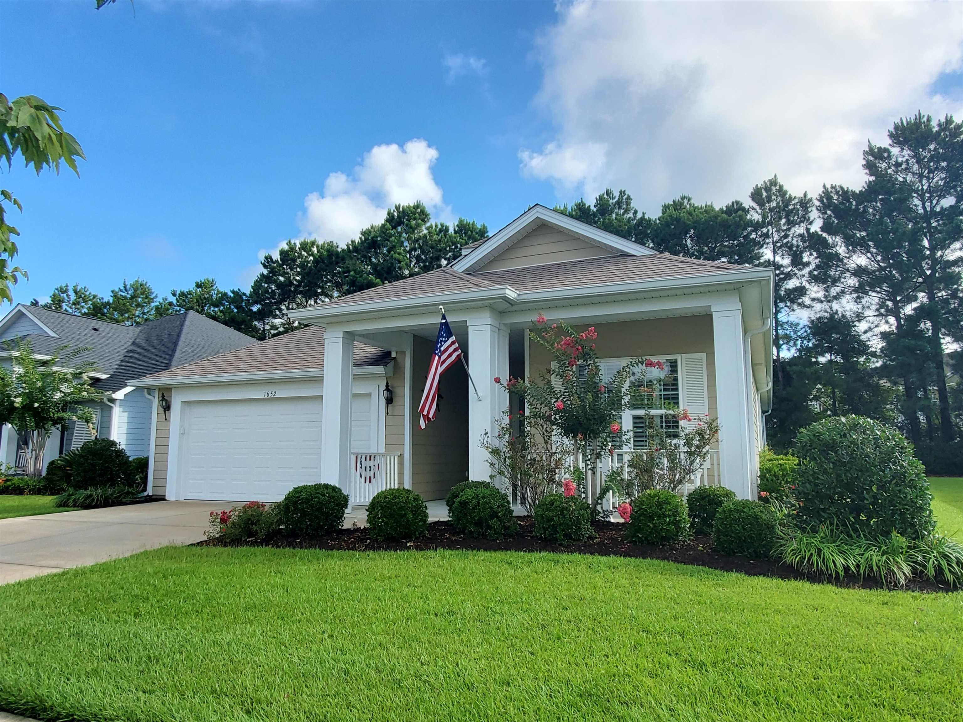 1652 Murrell Pl. Murrells Inlet, SC 29576