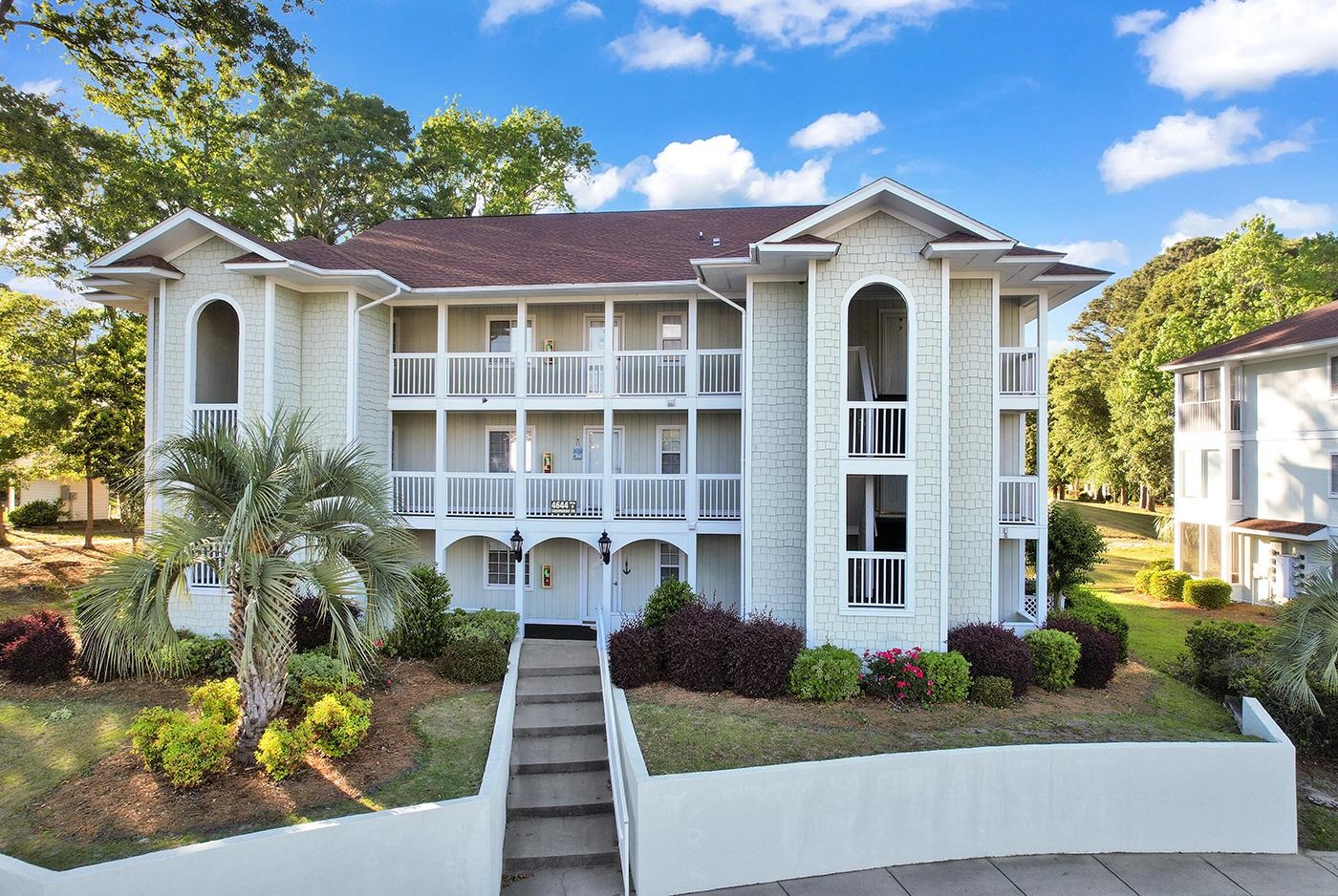 4644 Greenbriar Dr. Unit B5 Little River, SC 29566