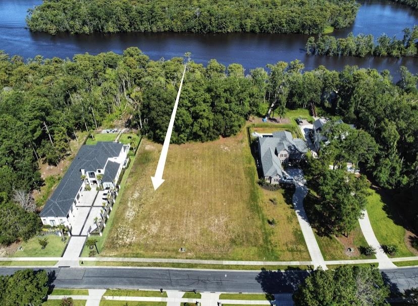 376 Chamberlain Dr. Myrtle Beach, SC 29588