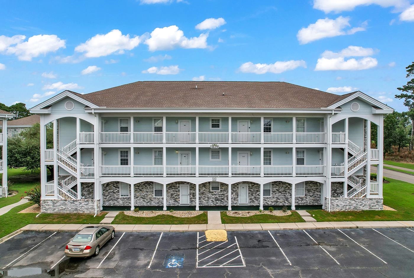 4639 Wild Iris Dr. Unit #201 Myrtle Beach, SC 29577
