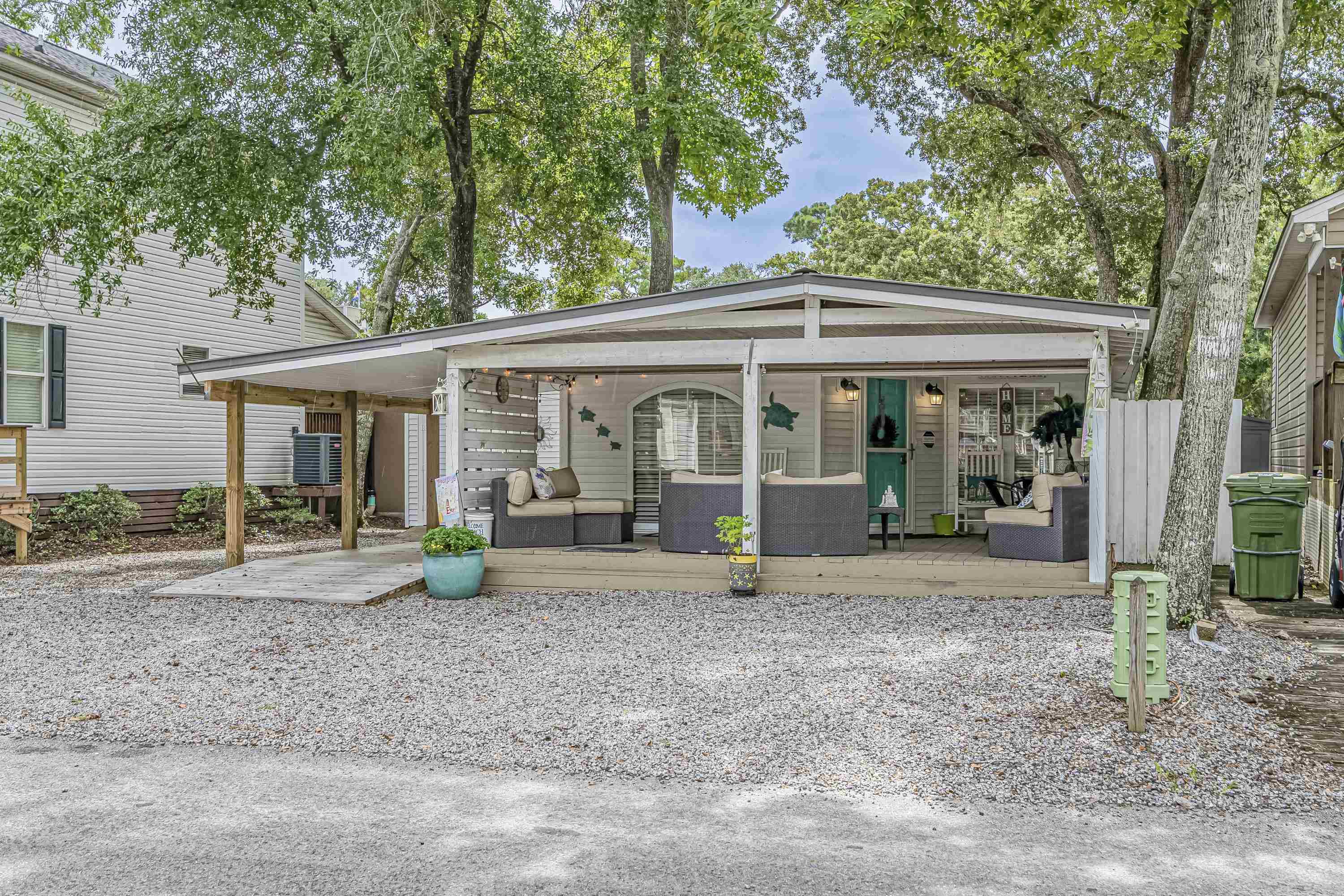 6001 - Z70 Souths Kings Highway Myrtle Beach, SC 29575
