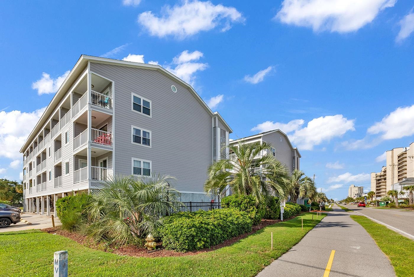 1509 N Waccamaw Dr. Unit #327 Murrells Inlet, SC 29576