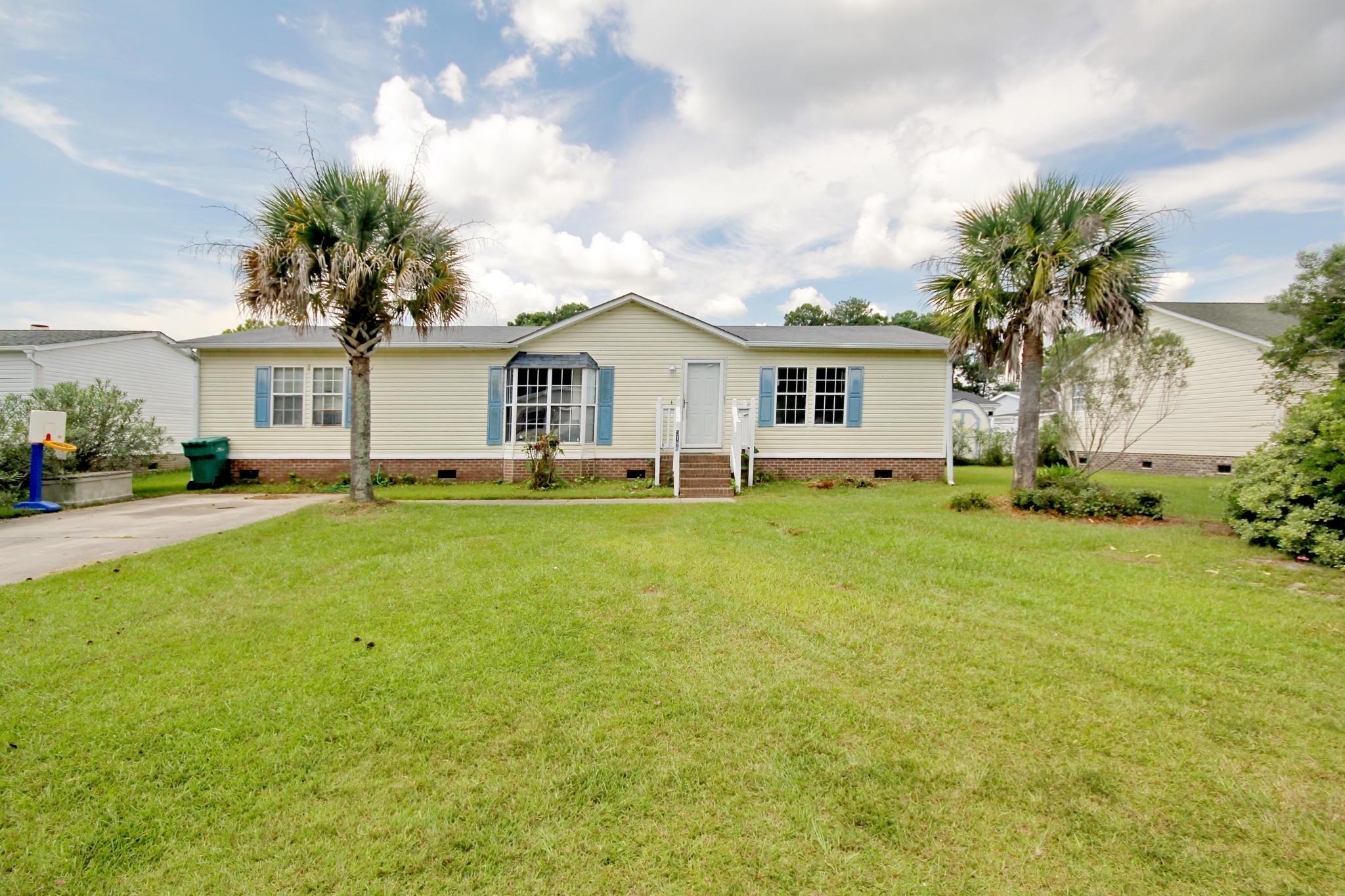 3196 Lyndon Dr. Little River, SC 29566