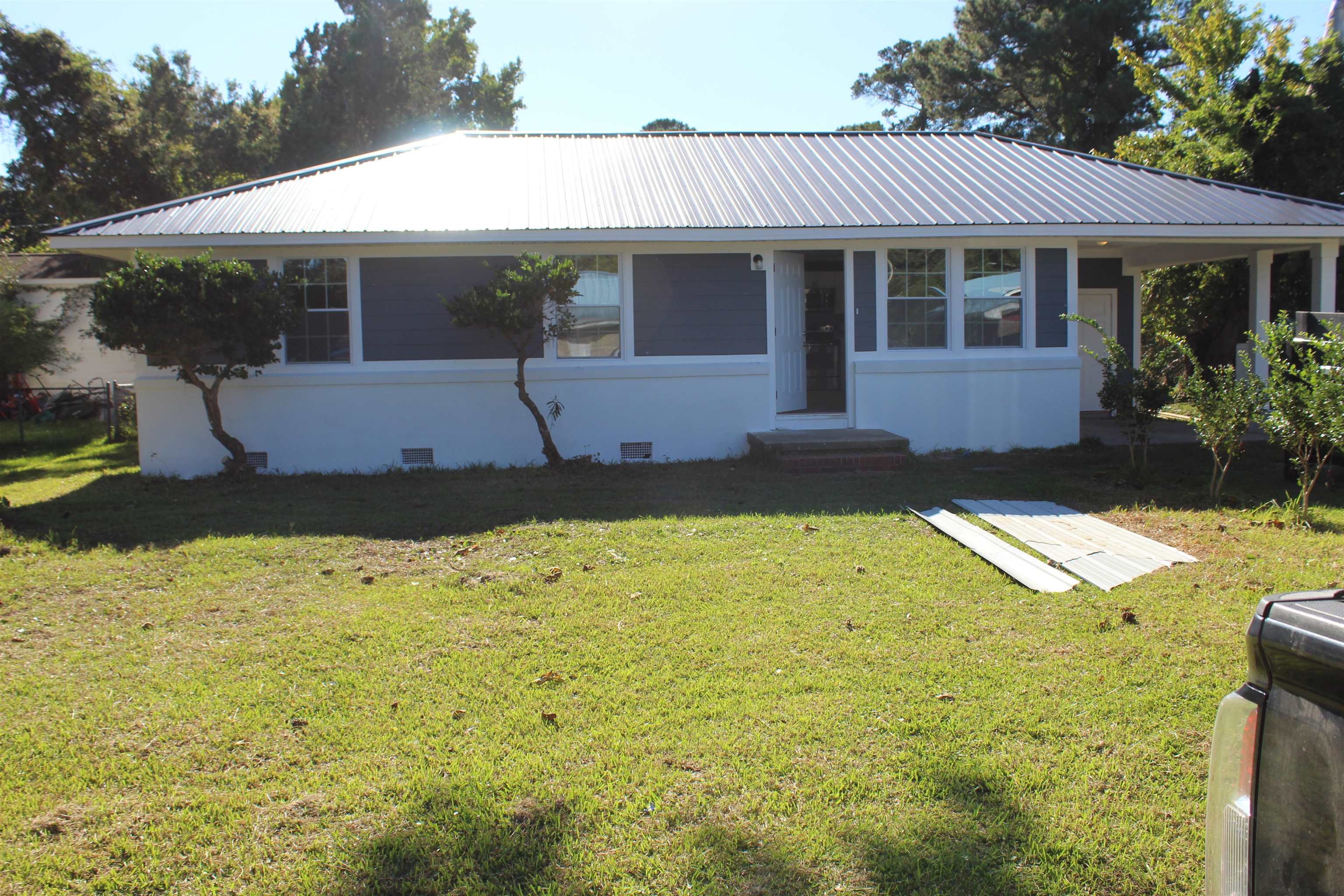 1045 Pine Dr. Myrtle Beach, SC 29577
