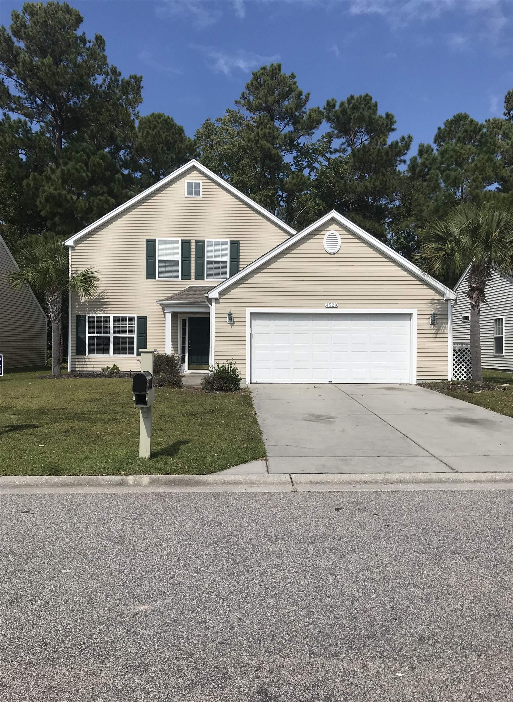 4529 Farm Lake Dr. Myrtle Beach, SC 29579