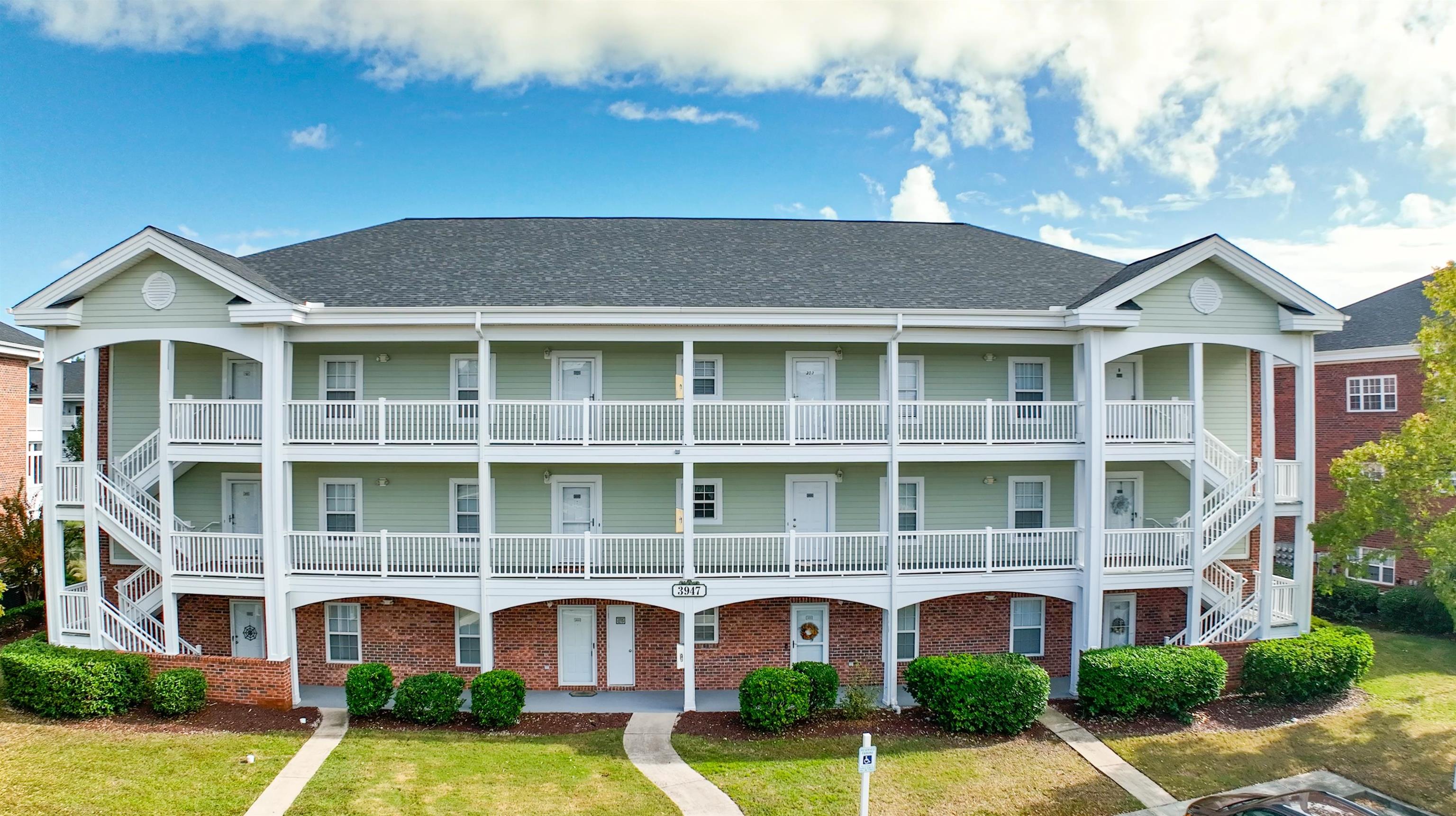 3947 Gladiola Ct. Unit #301 Myrtle Beach, SC 29588