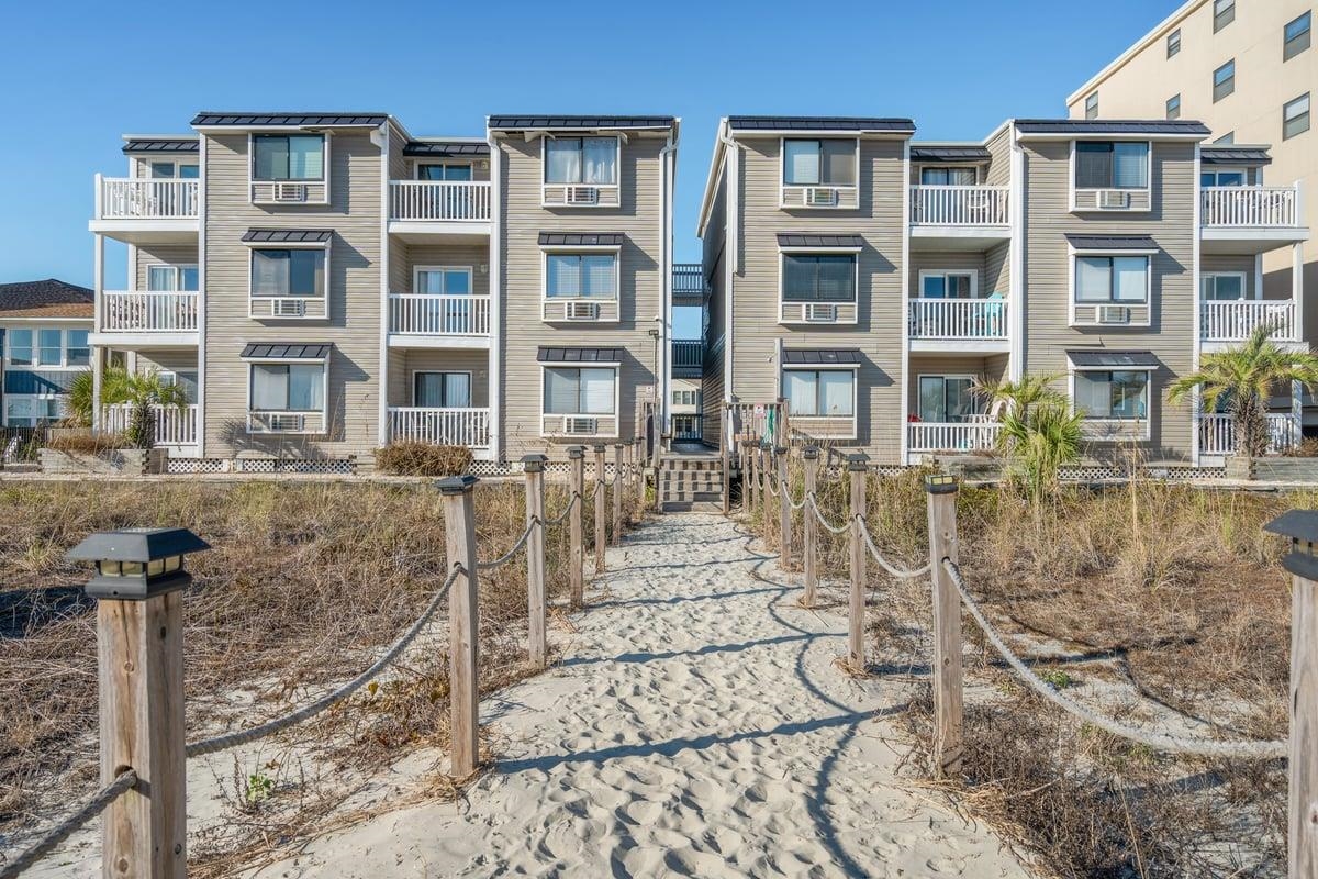 2203 S Ocean Blvd. Unit E-1 North Myrtle Beach, SC 29582