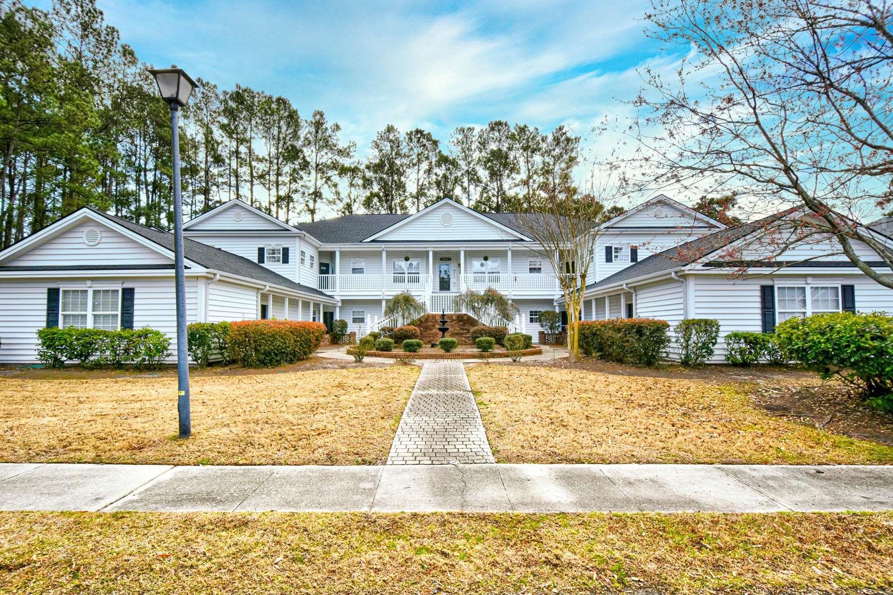 5041 Glenbrook Dr. Unit #201 Myrtle Beach, SC 29579