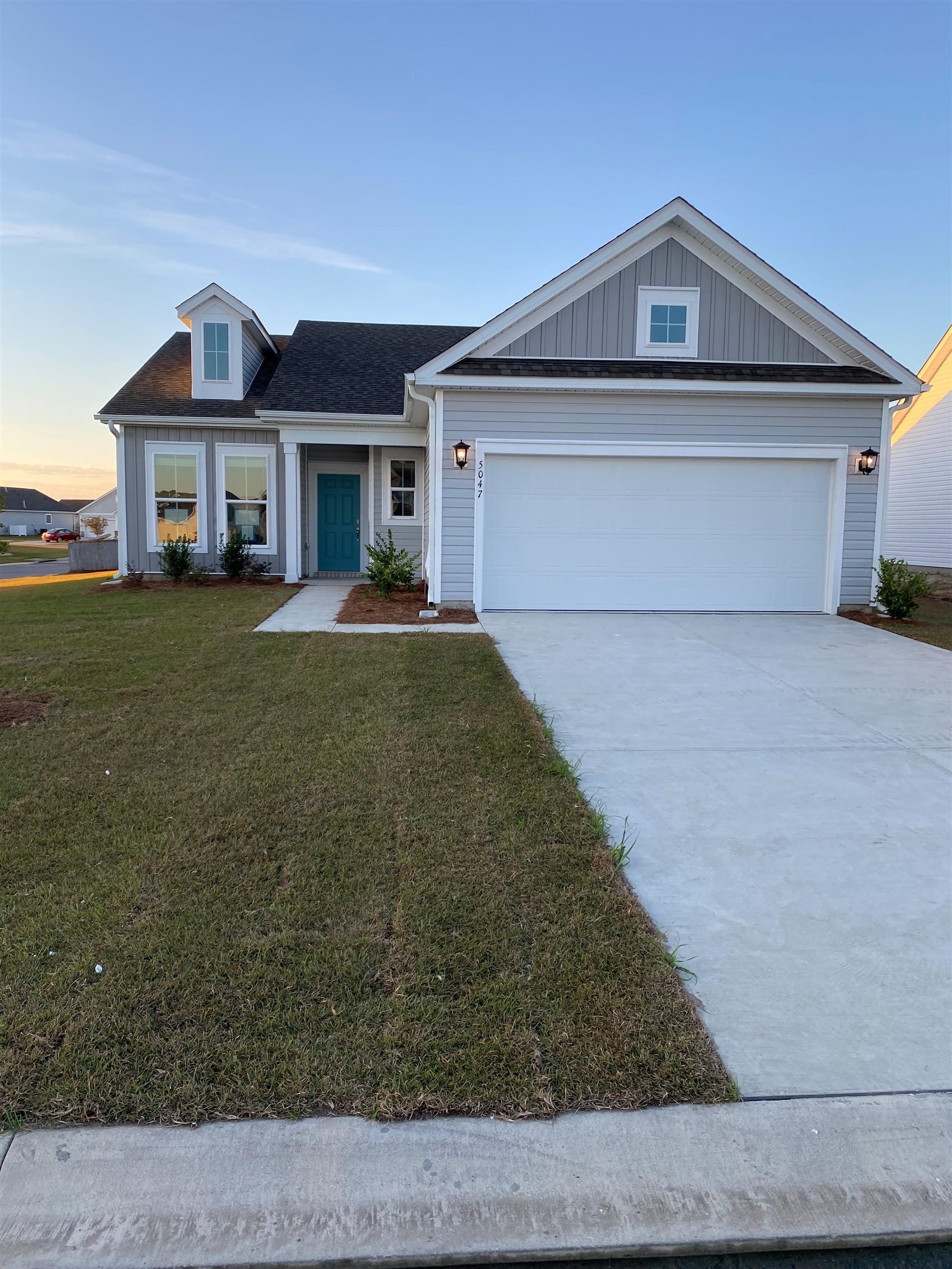 5015 Vinesia Dr. Myrtle Beach, SC 29579